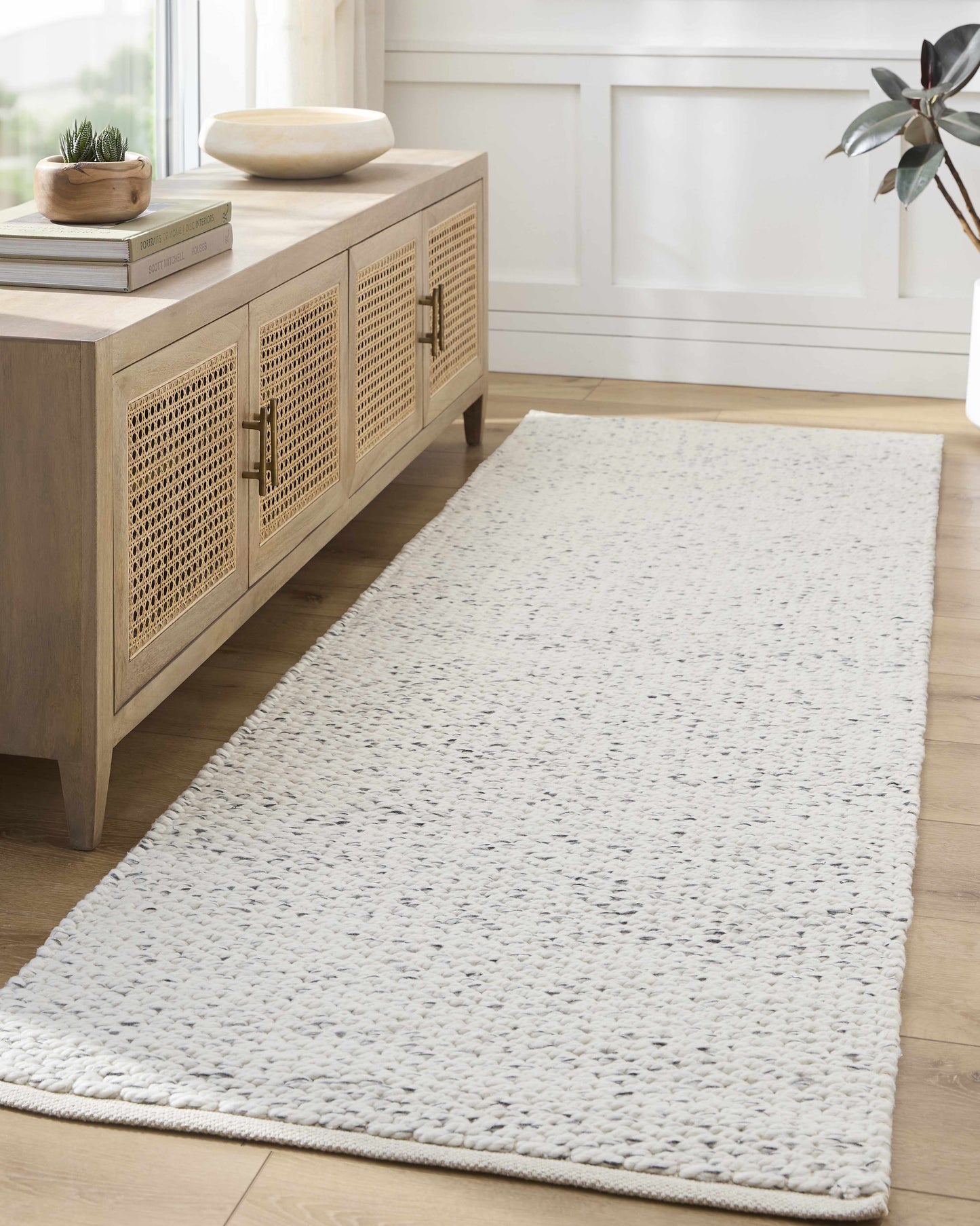 Firat FRT-2300 Hand Loomed Rug