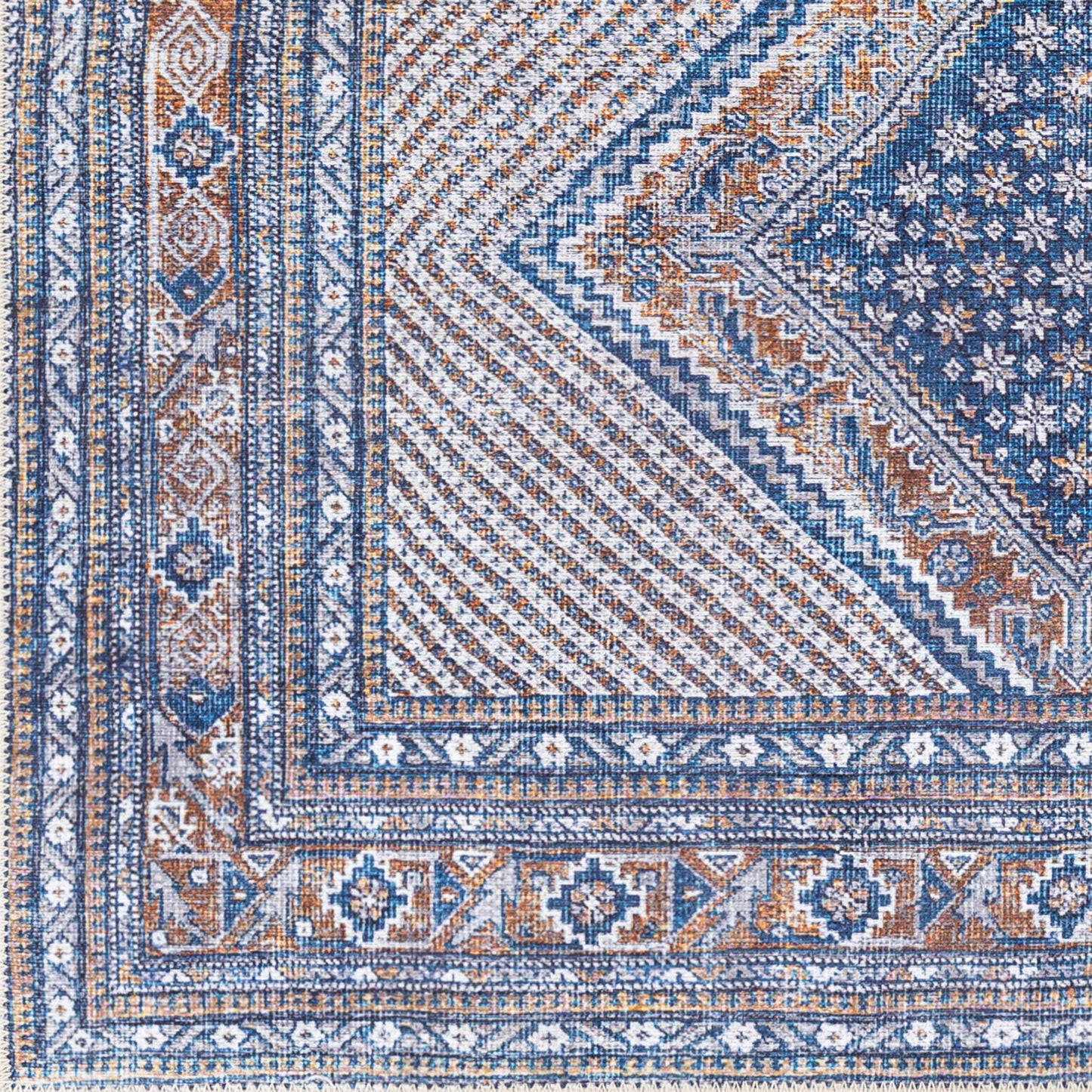 Amelie AML-2323 2' x 3' Machine Woven Washable Accent Rug