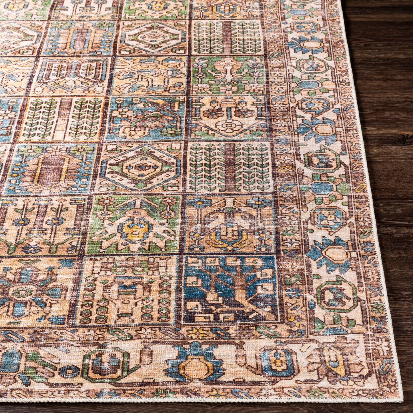 Amelie AML-2342 2' x 3' Machine Woven Washable Accent Rug