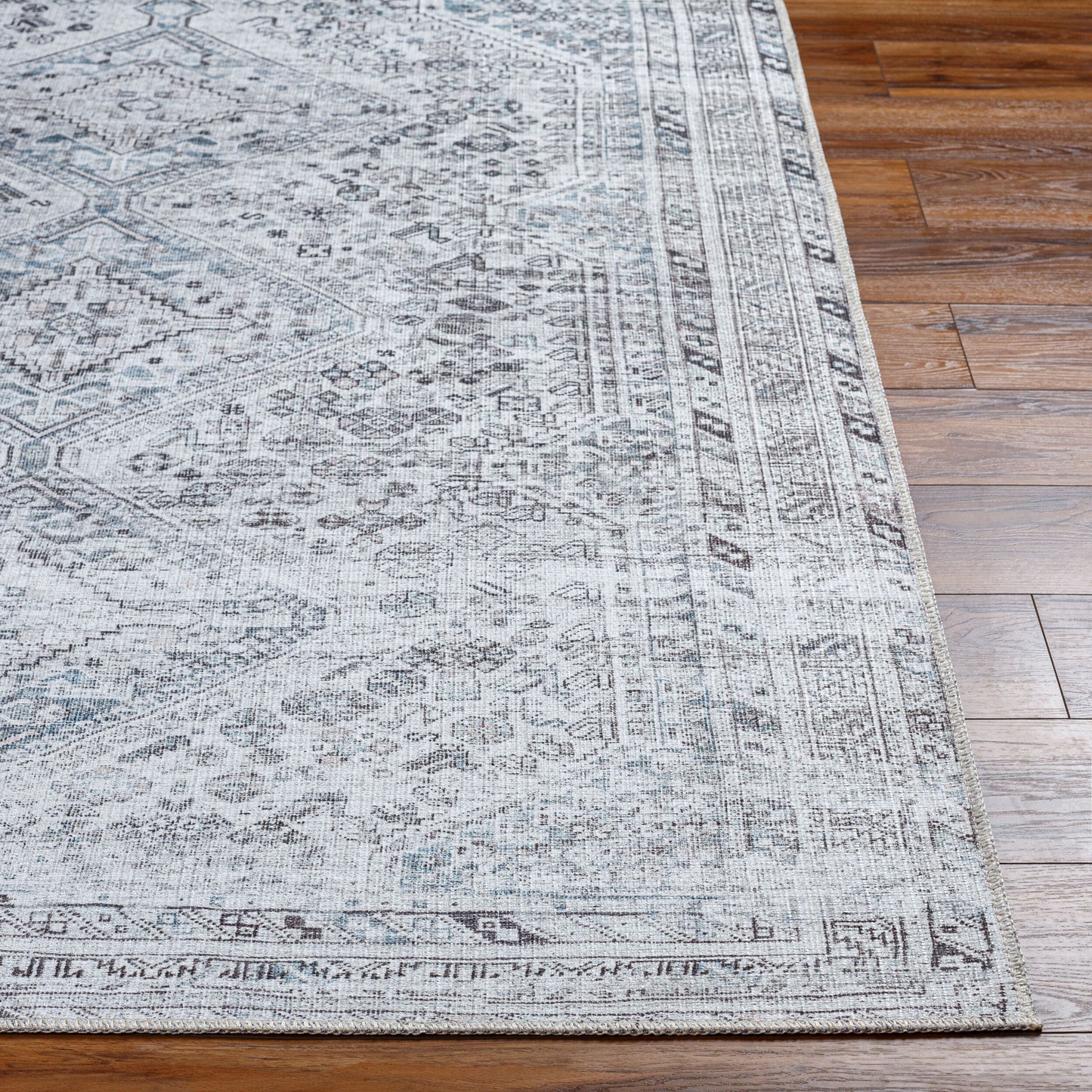 Amelie AML-2380 2' x 3' Machine Woven Washable Accent Rug