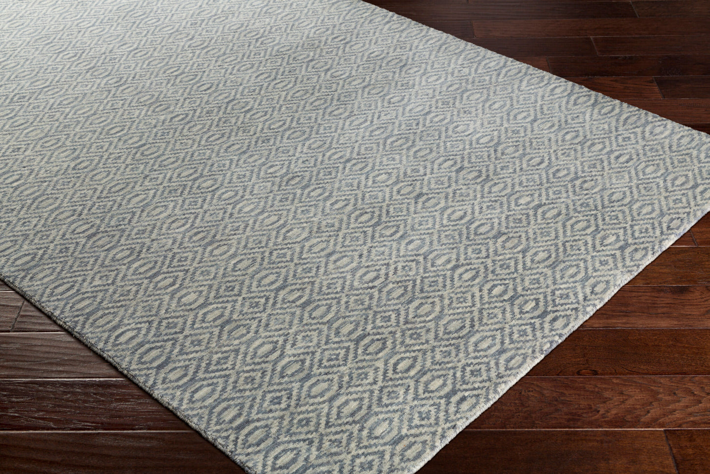 Astara ASA-1000 2' x 3' Handmade Wool Accent Rug