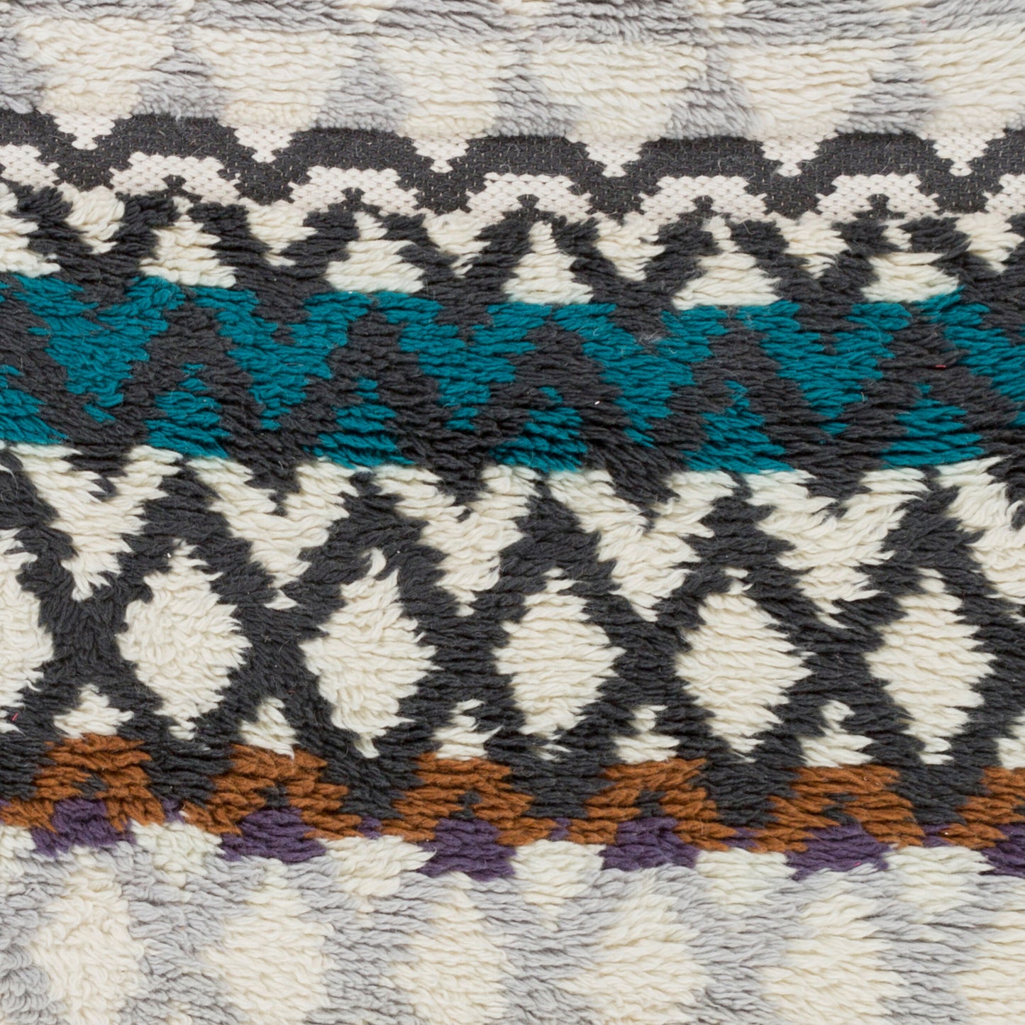 Atticus ATI-1000 2' x 3' Handmade Wool Accent Rug