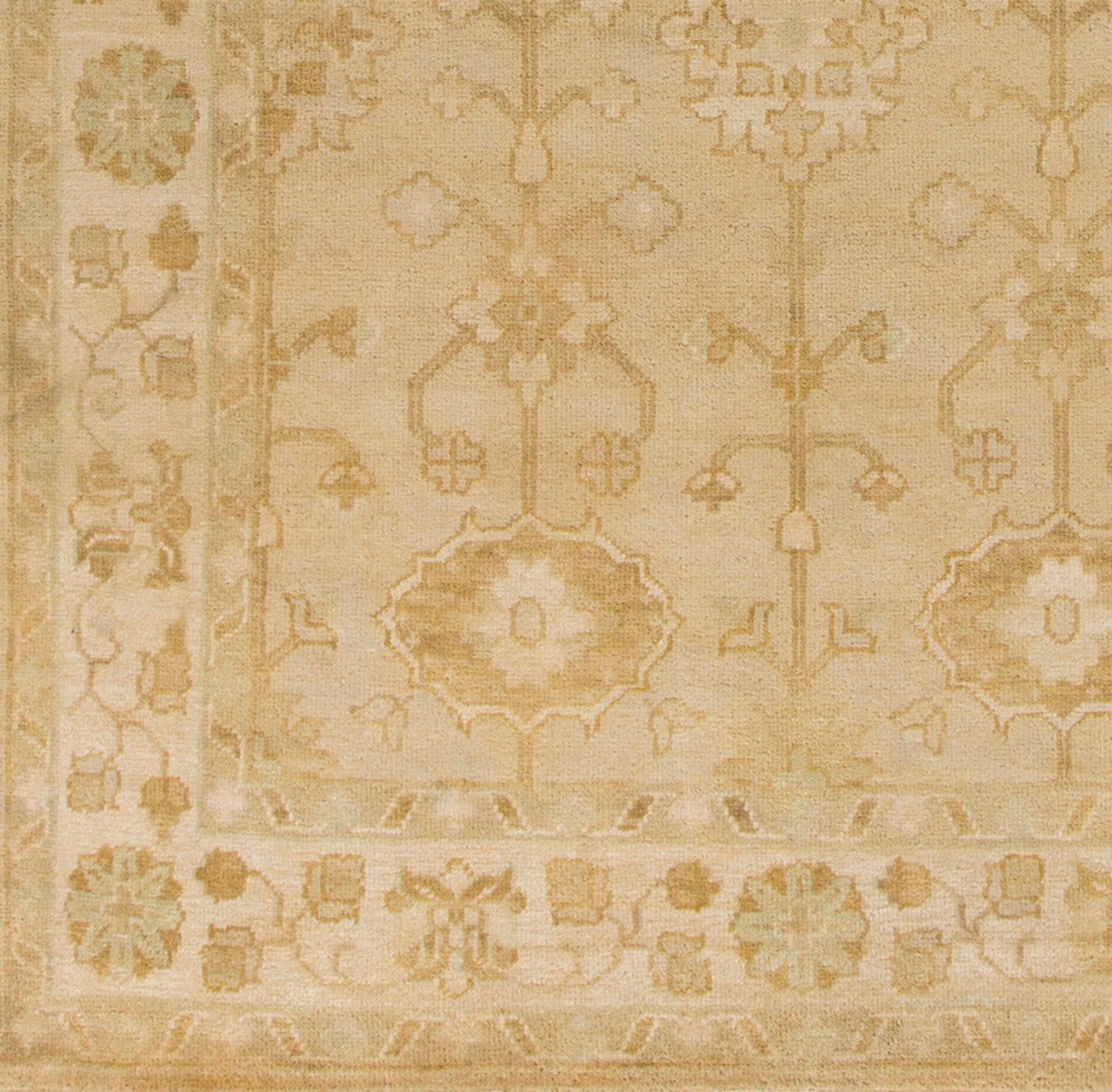 Antique ATQ-1003 3' x 5' Handmade Wool Accent Rug