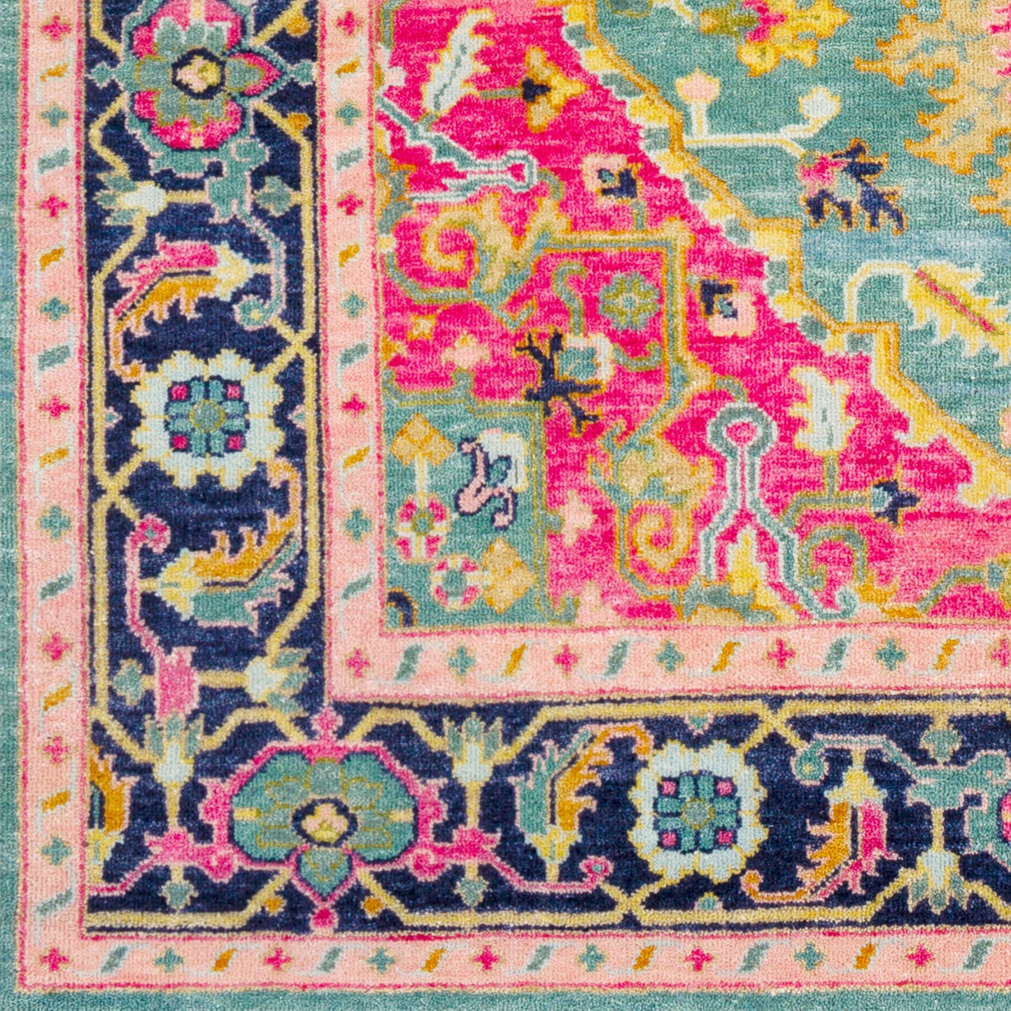 Antique ATQ-1015 2' x 3' Handmade Wool Accent Rug