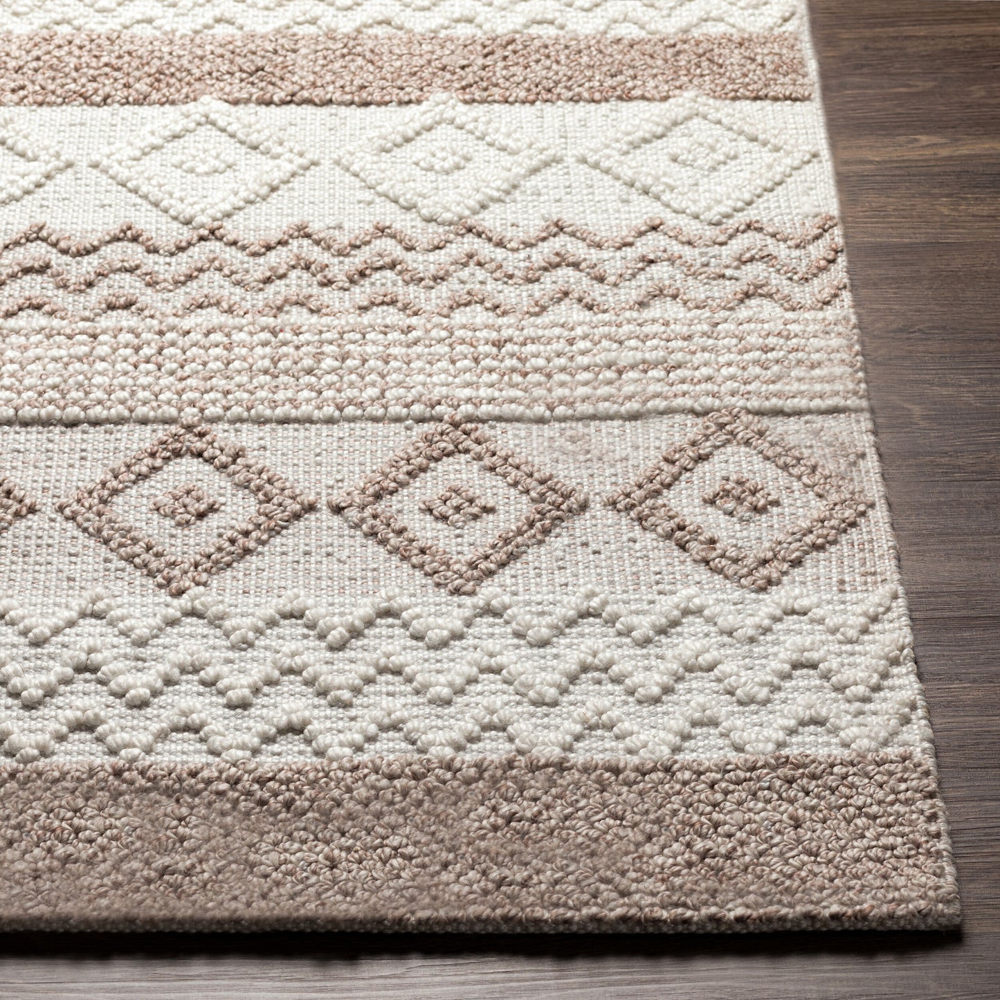 Azalea AZA-2324 2' x 3' Handmade Recyled Accent Rug