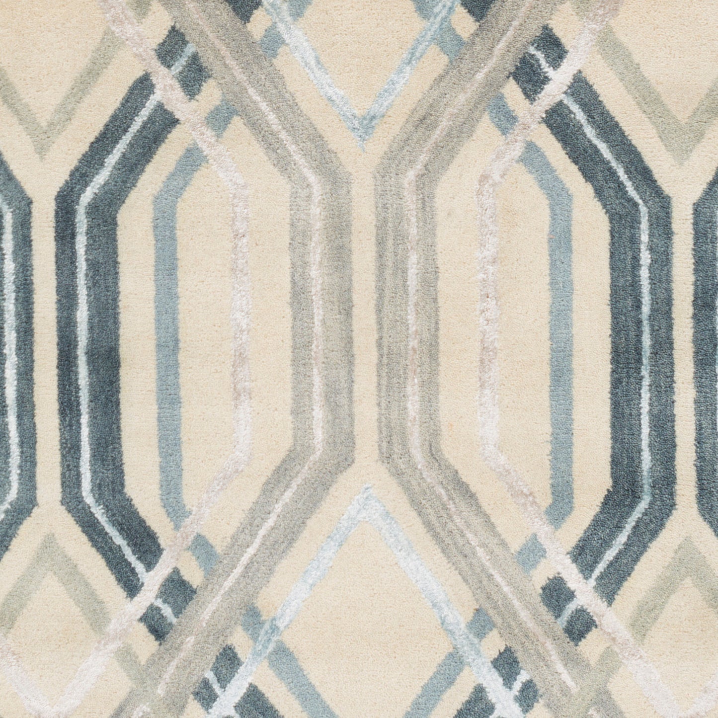Banshee BAN-3390 2' x 3' Handmade Accent Rug