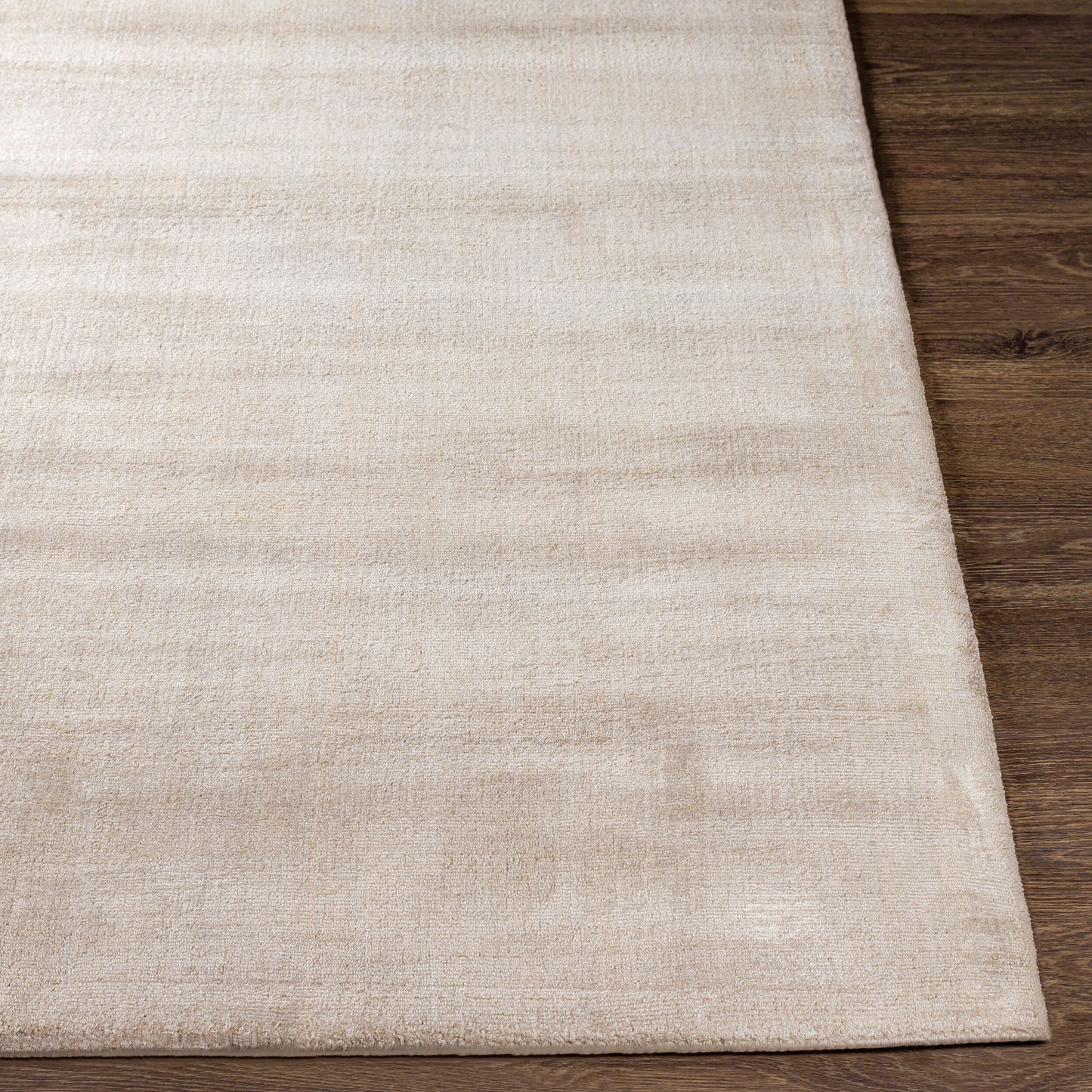Bellagio BLG-1001 2' x 3' Handmade Faux Silk Accent Rug