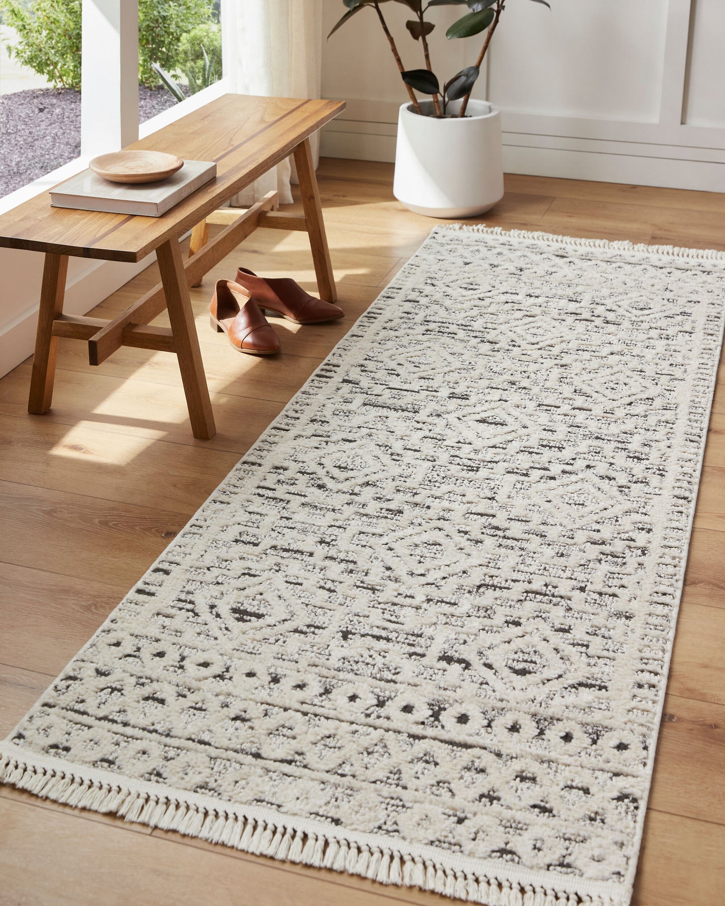 Berlin BLR-2300 6' x 9' Machine Woven Area Rug