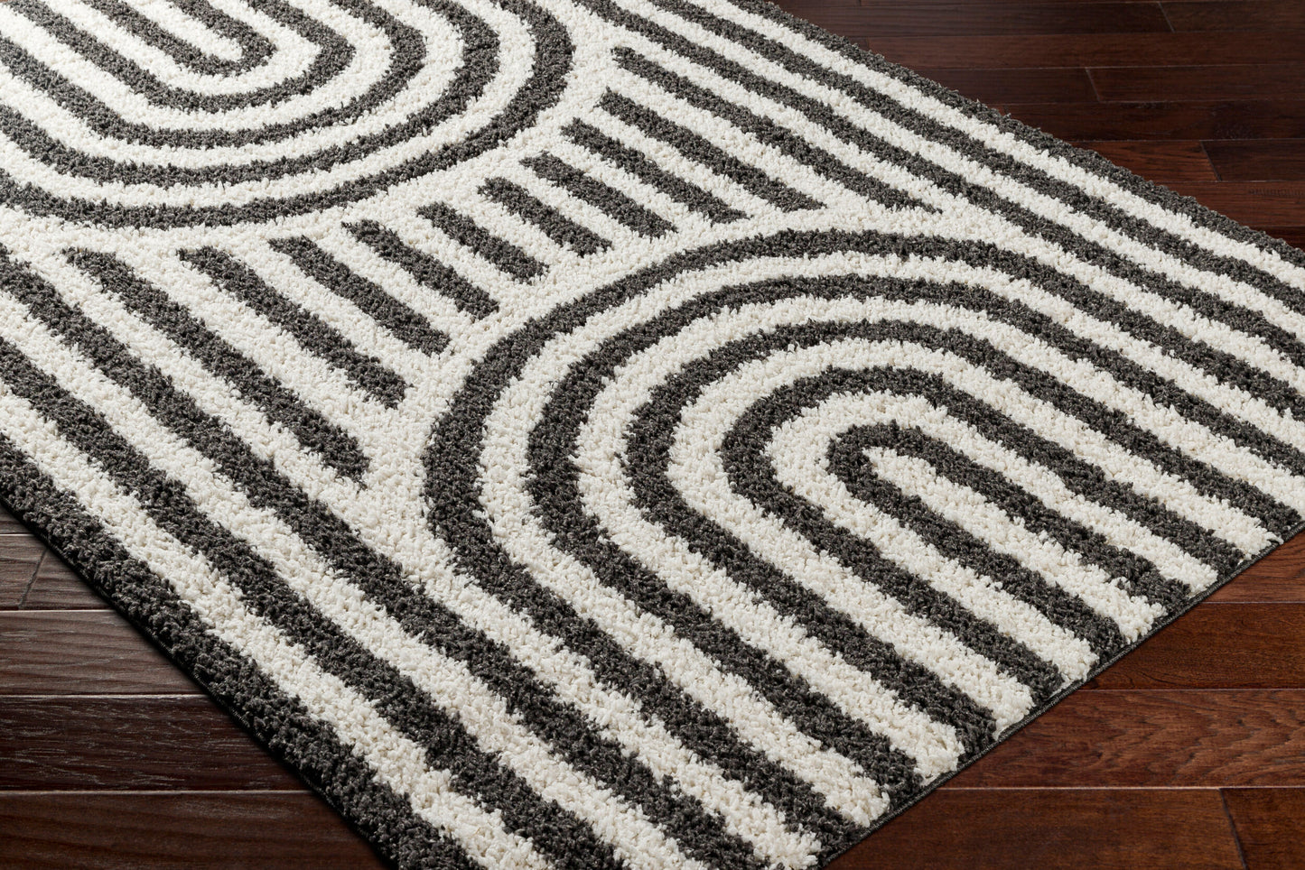 Birmingham BMM-2304 5' x 7' Machine Woven Area Rug