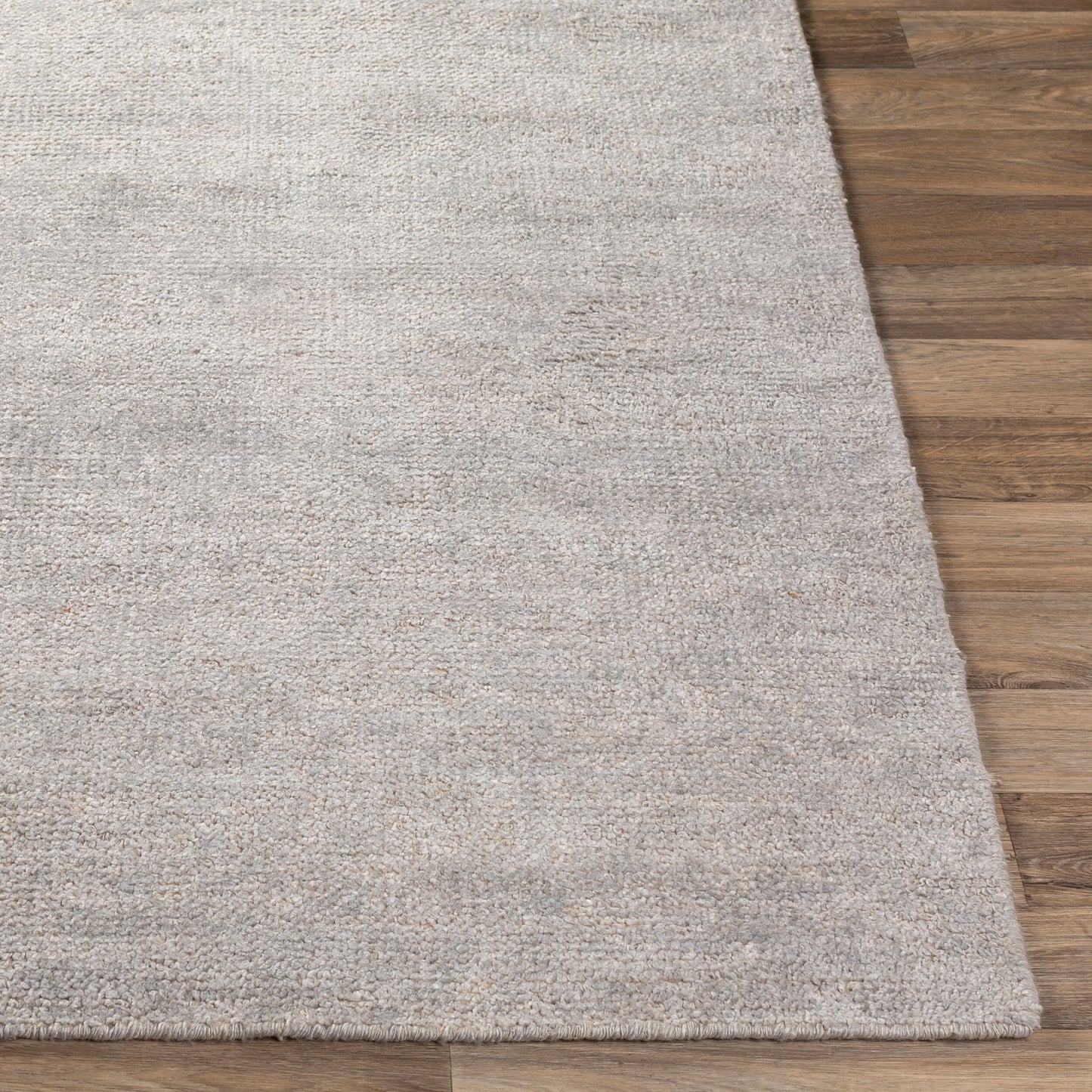 Calm CAM-2300 2' x 3' Handmade Faux Silk Accent Rug