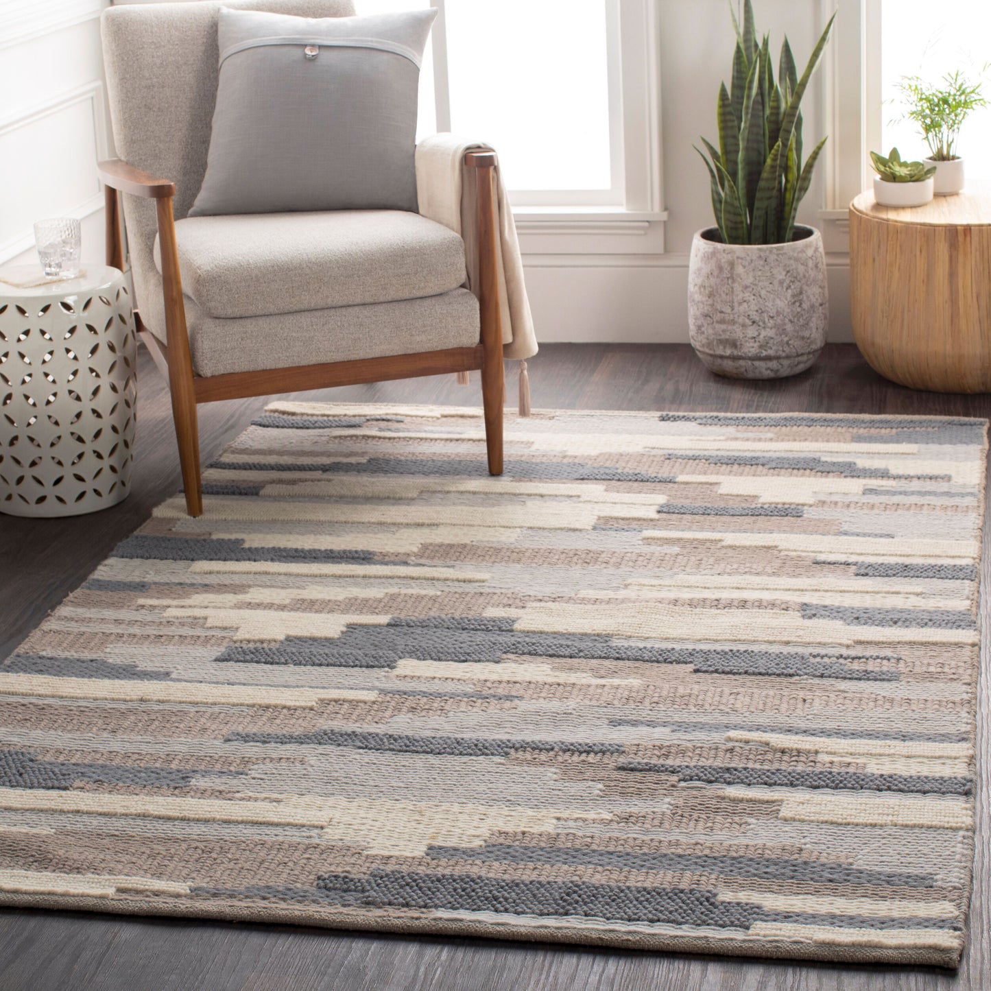 Cocoon CCN-1003 6' x 9' Handmade Wool Area Rug
