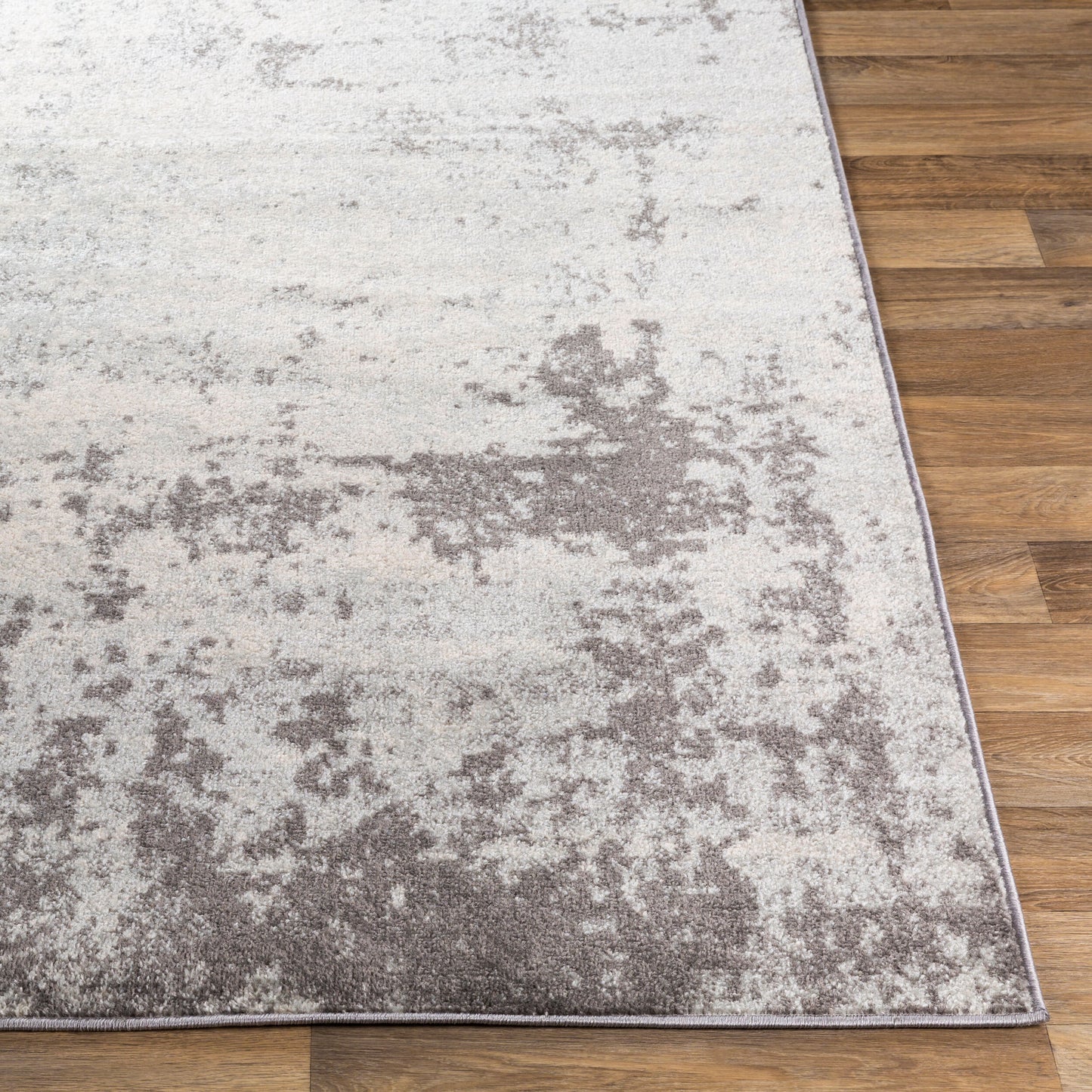 Chester CHE-2340 5' x 7' Machine Woven Area Rug