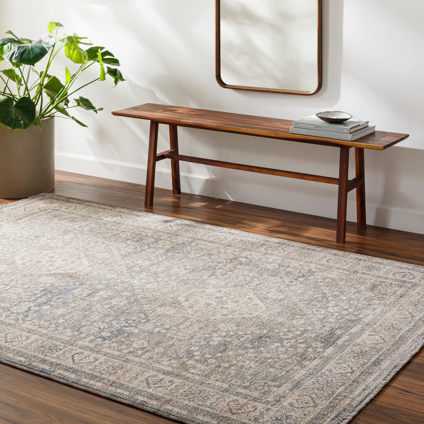 Chicago CHG-2318 8ft Round Machine Woven Area Rug