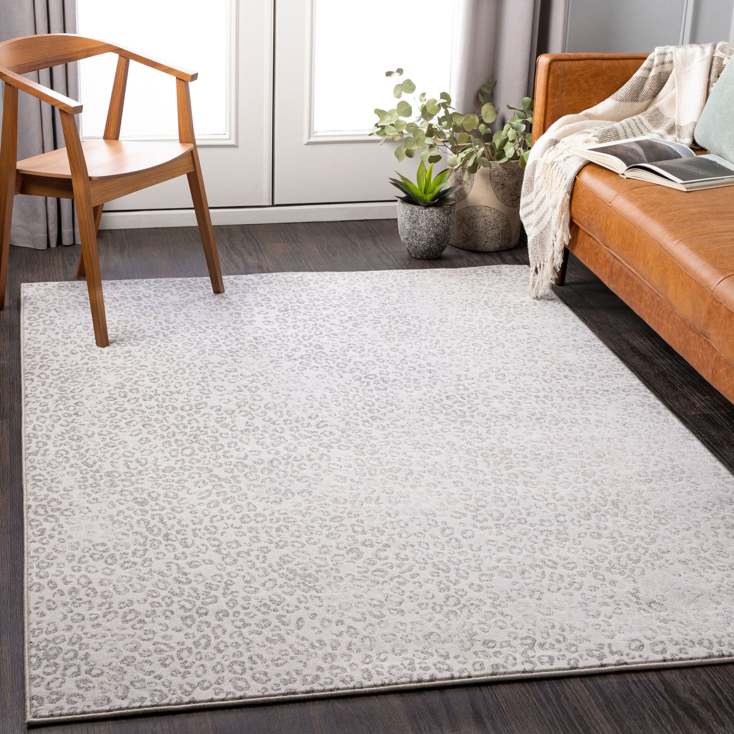 Contempo CPO-3852 6' x 9' Machine Woven Area Rug