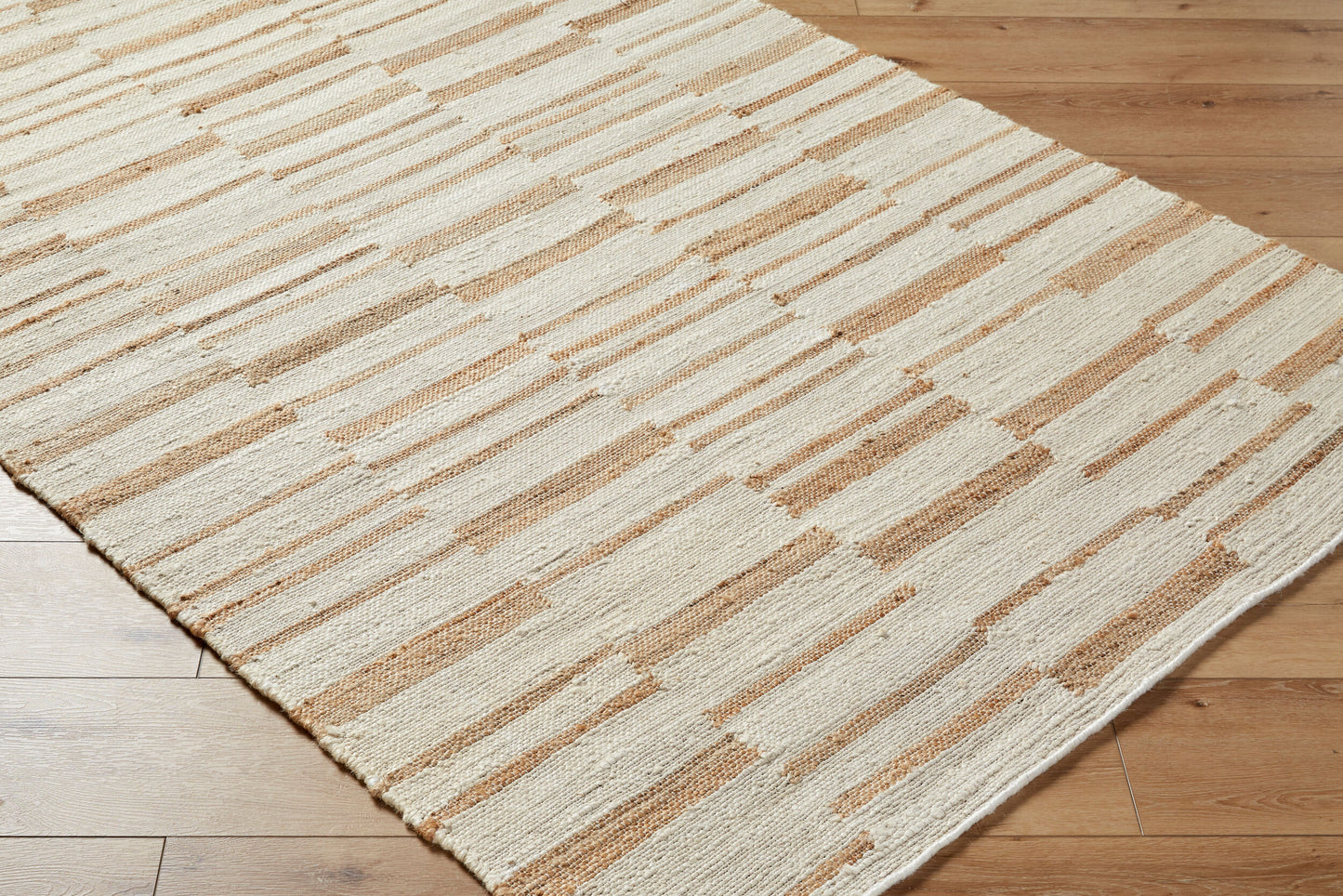 Diane DAI-2307 2' x 3' Handmade Jute Accent Rug
