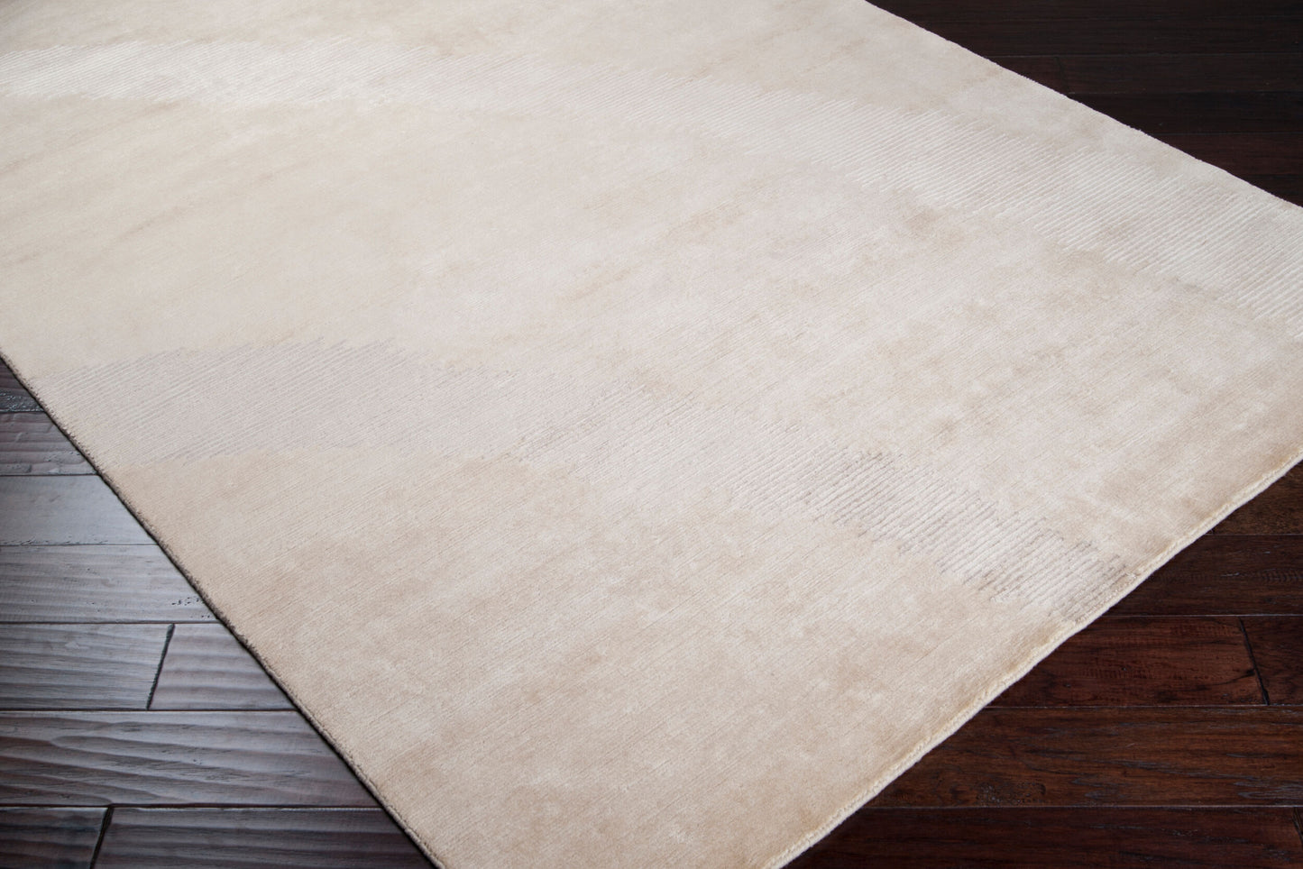 Dusk DSK-6705 2' x 3' Handmade Wool Accent Rug