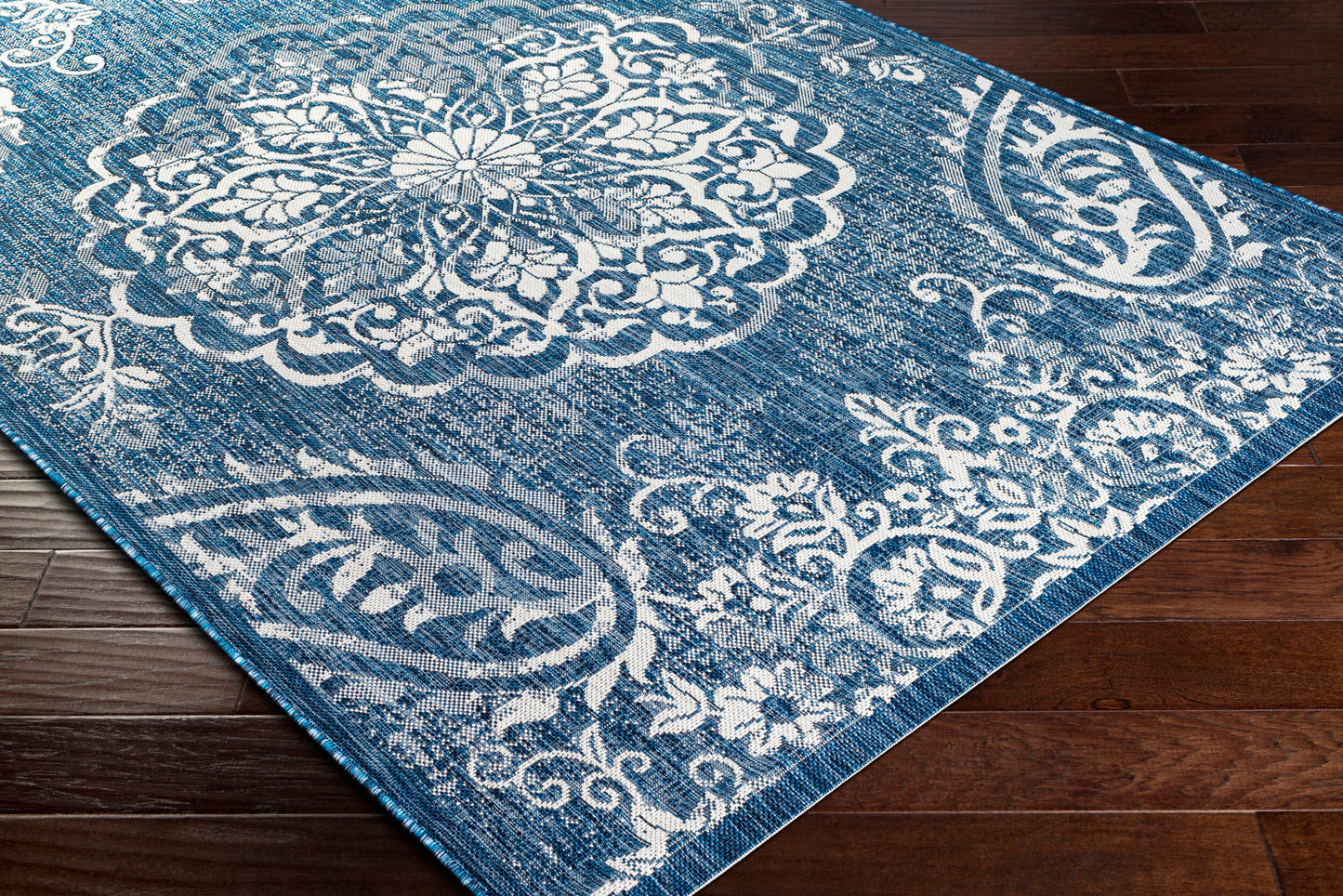 Eagean EAG-2363 8ft Square Machine Woven Indoor/Outdoor Area Rug