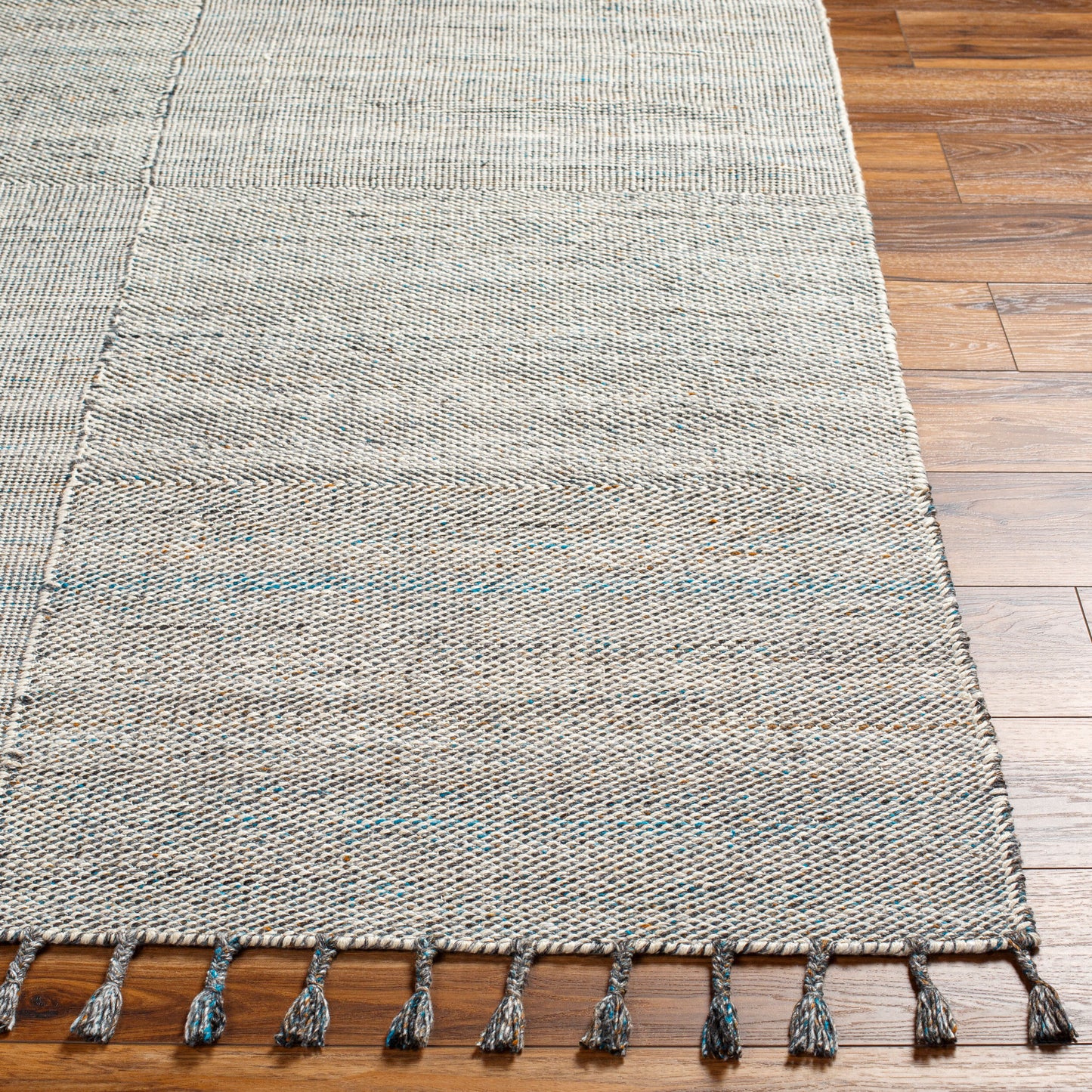 Esther EHR-2302 2' x 3' Handmade Recyled Accent Rug