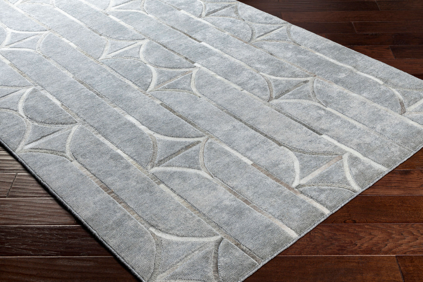 Eloquent ELQ-2301 8' x 10' Handmade Faux Silk Area Rug