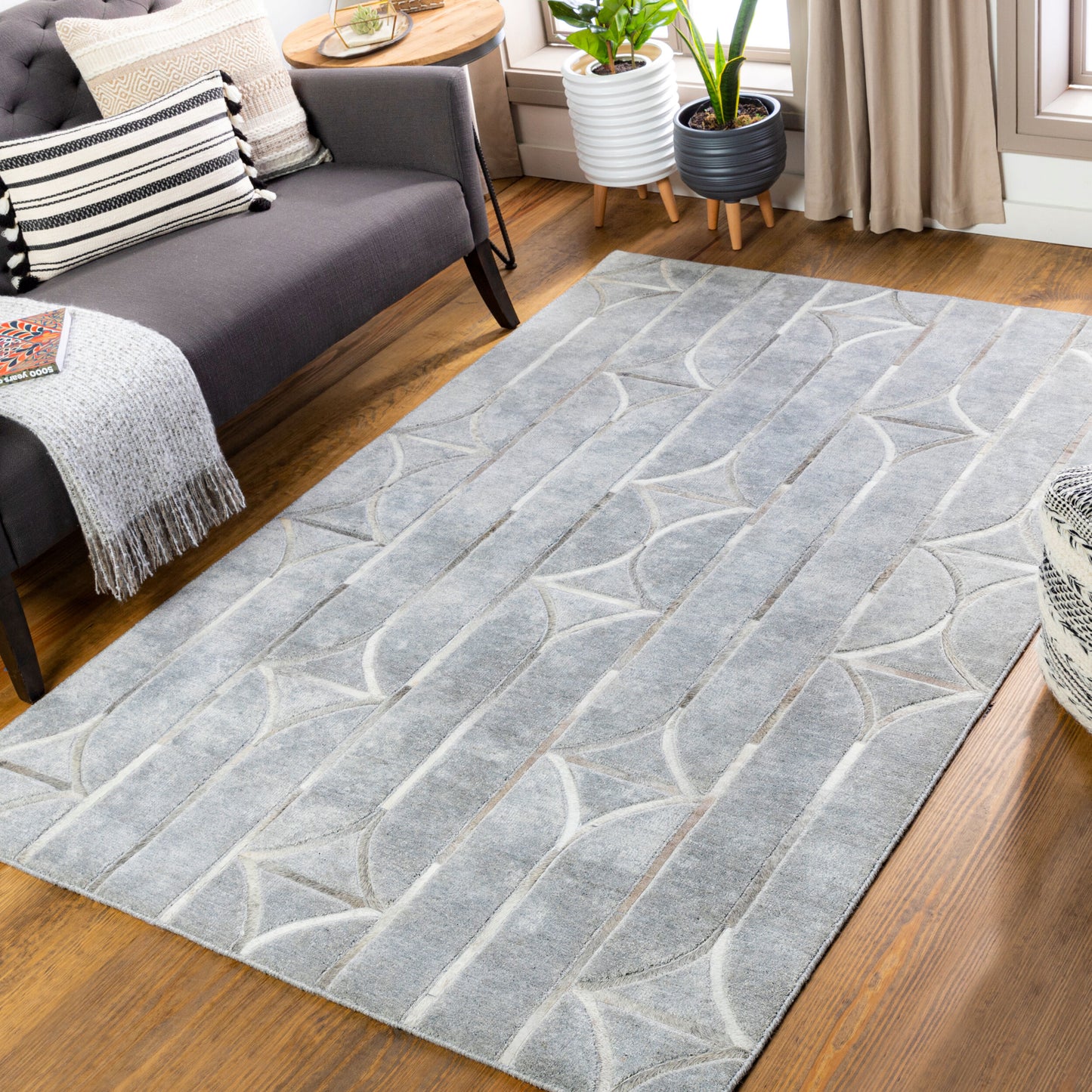 Eloquent ELQ-2301 8' x 10' Handmade Faux Silk Area Rug