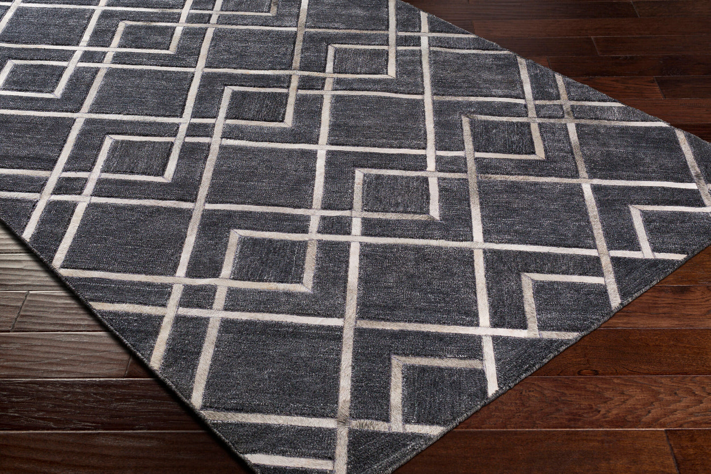 Eloquent ELQ-2305 2' x 3' Handmade Faux Silk Accent Rug