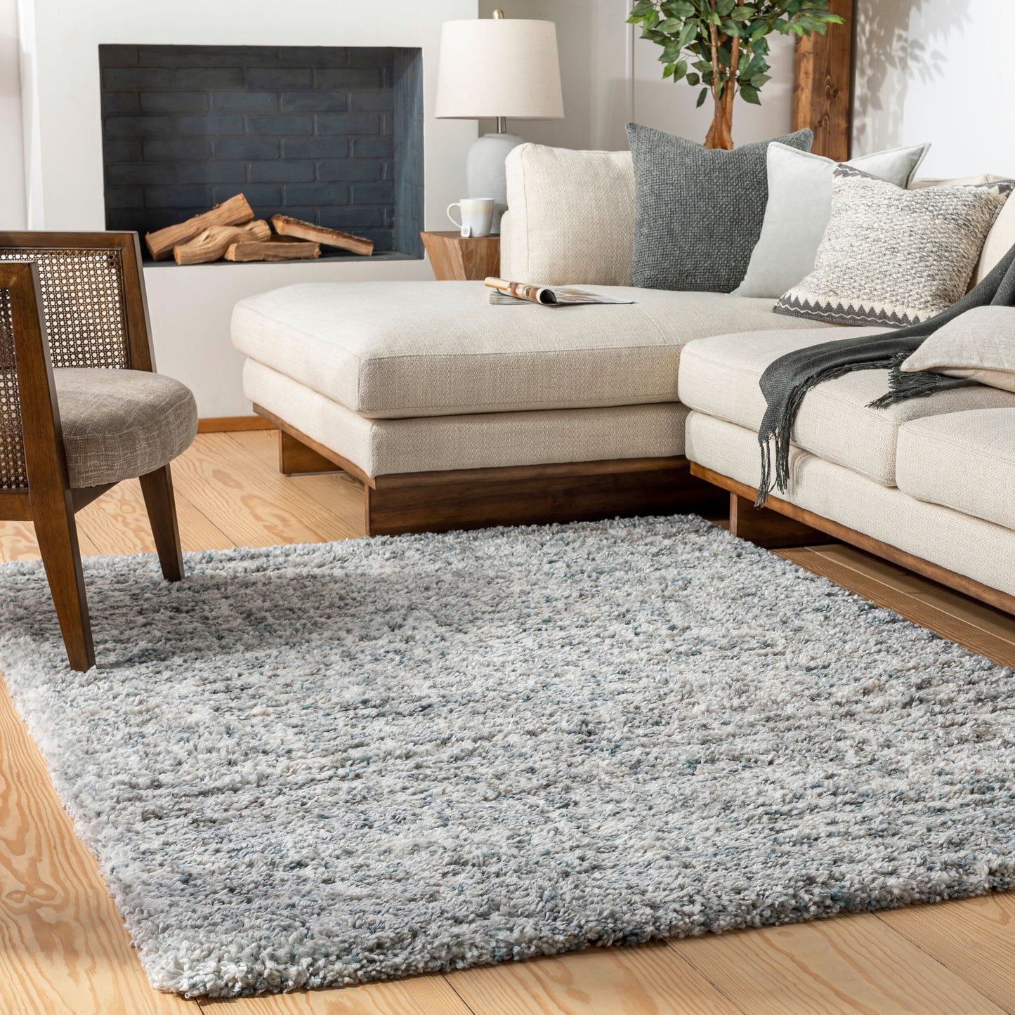 Eskimo Shag ESG-2310 5' x 7' Machine Woven Area Rug