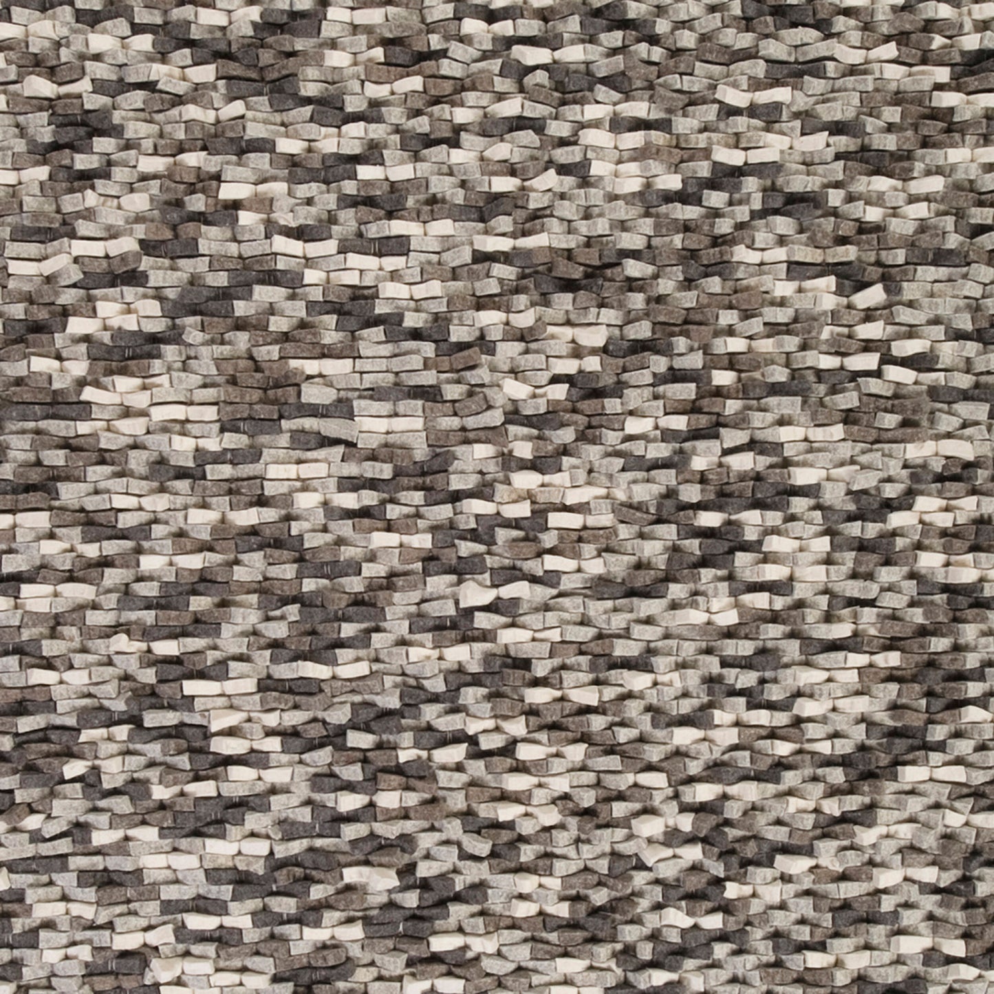 Flagstone FLG-1000 2' x 3' Handmade Wool Accent Rug
