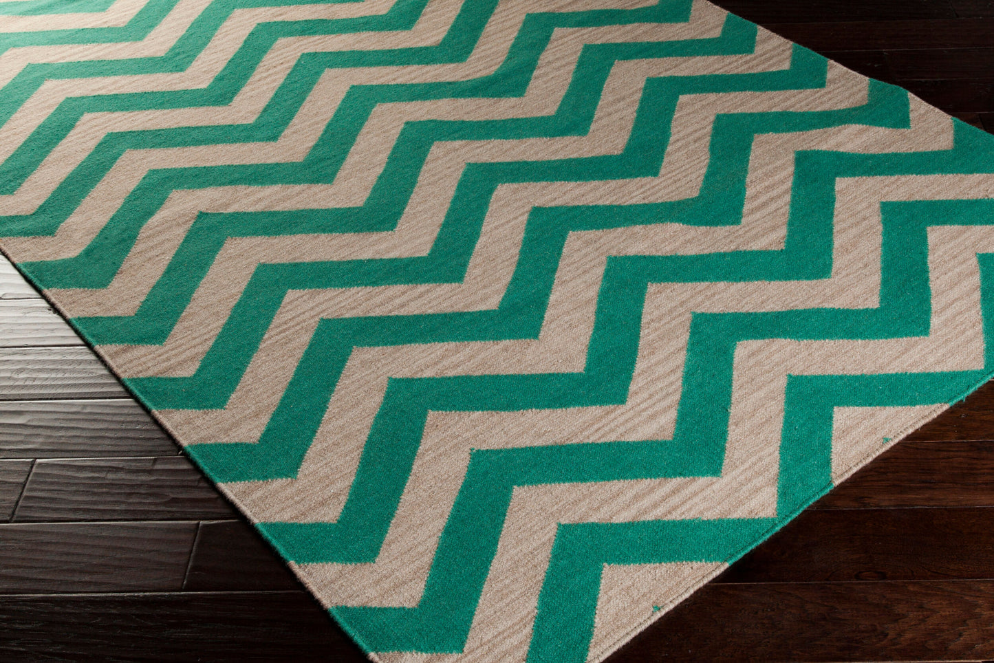 Frontier FT-536 2' x 3' Handmade Wool Accent Rug