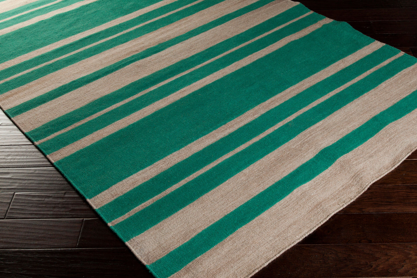 Frontier FT-540 3' x 5' Handmade Wool Accent Rug