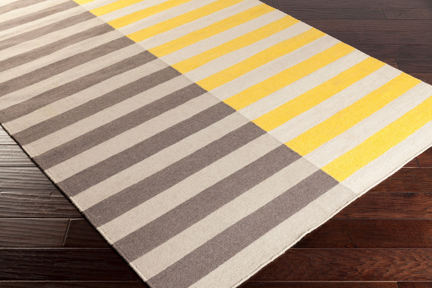 Frontier FT-563 2' x 3' Handmade Wool Accent Rug