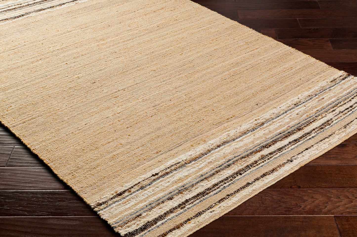 Geneva GNV-2300 2' x 3' Handmade Accent Rug