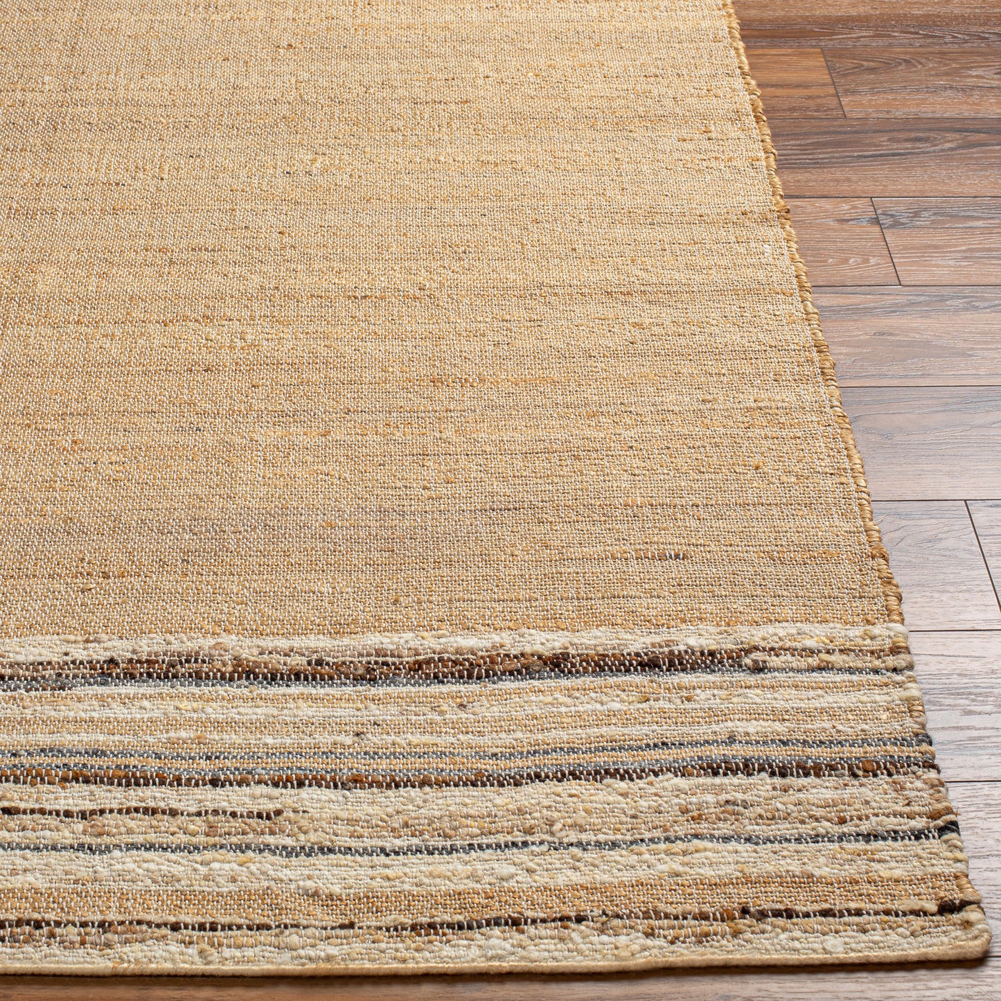 Geneva GNV-2300 2' x 3' Handmade Accent Rug