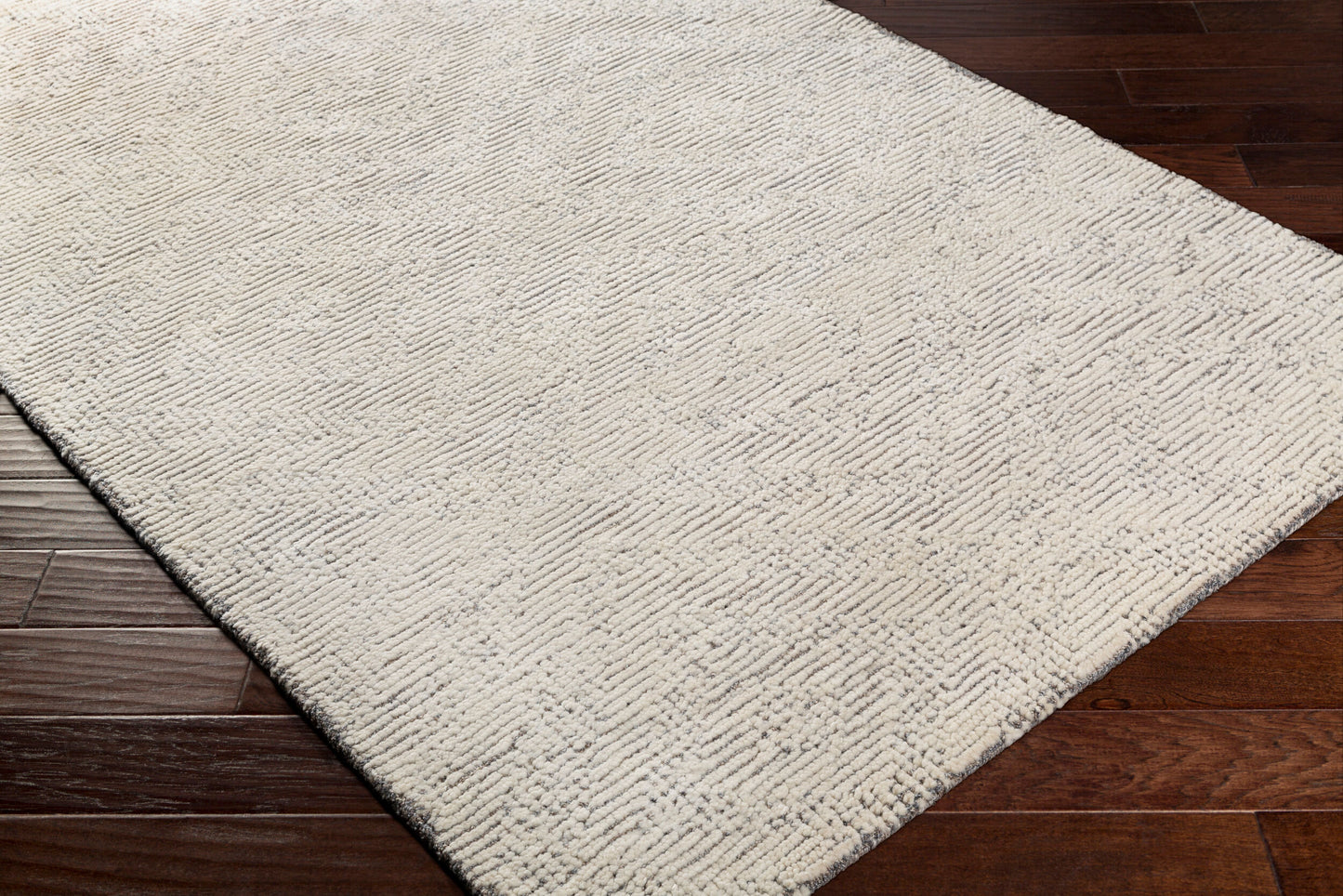 Halcyon HCY-2300 2' x 3' Handmade Wool Accent Rug