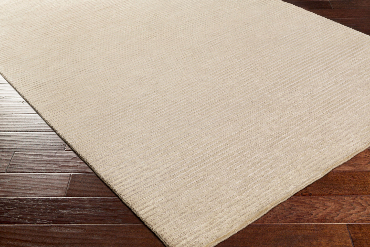 Mugal IN-1441 2' x 3' Handmade Accent Rug