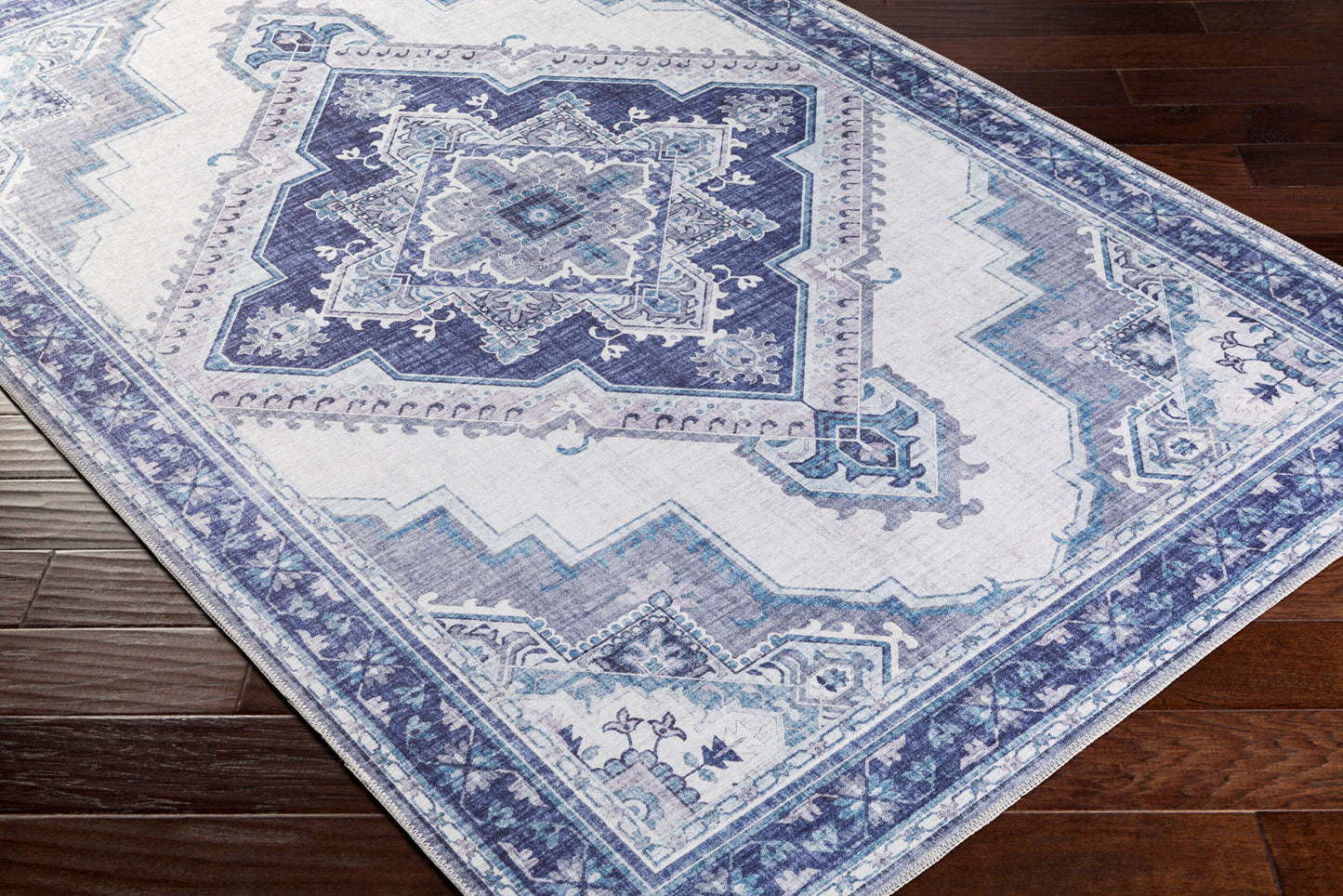 Iris IRS-2303 2' x 3' Machine Woven Accent Rug