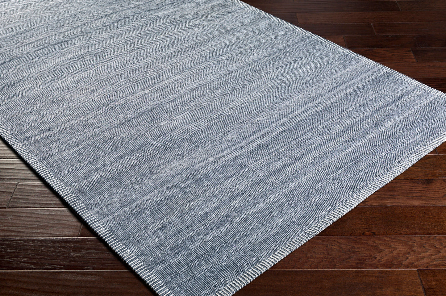 Irvine IRV-2301 2' x 3' Handmade Faux Silk Accent Rug