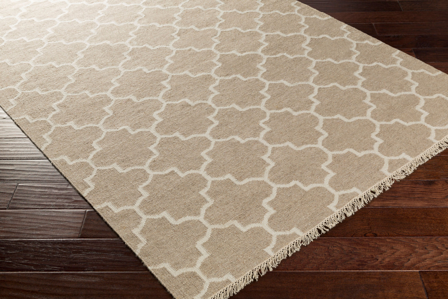 Isle ISL-3002 2' x 3' Handmade Wool Accent Rug