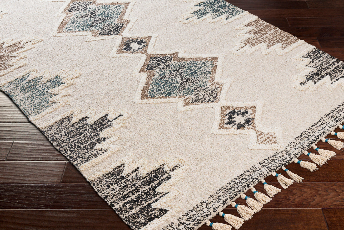 Khemisset KMS-2312 2' x 4' Handmade Accent Rug