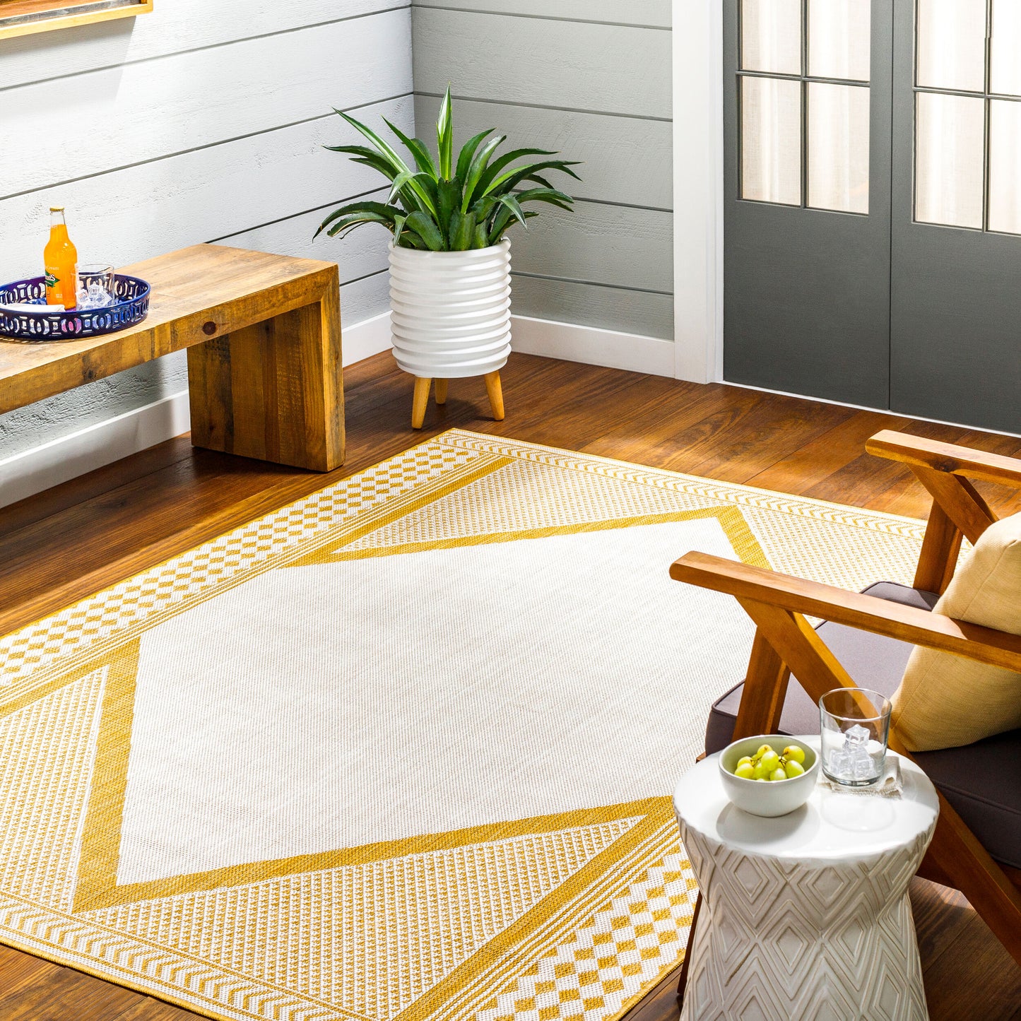 Long Beach LBH-2301 6' x 9' Machine Woven Indoor/Outdoor Area Rug