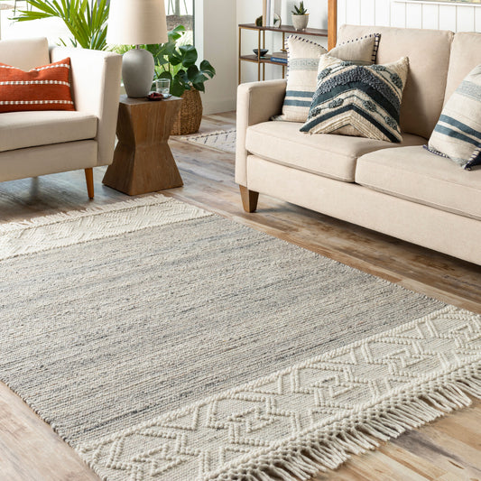 Lucia LCI-2302 2' x 3' Handmade Accent Rug
