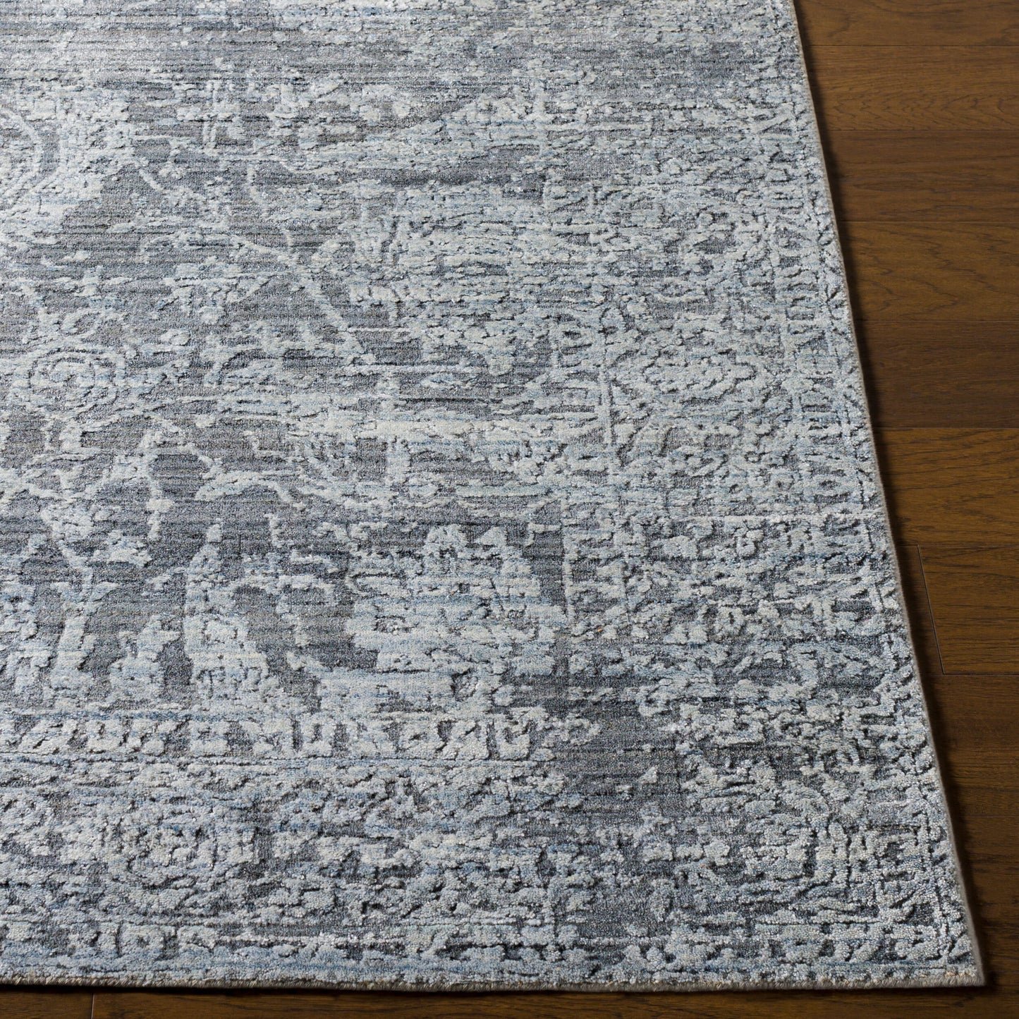 Lucknow LUC-2301 2' x 3' Handmade Accent Rug