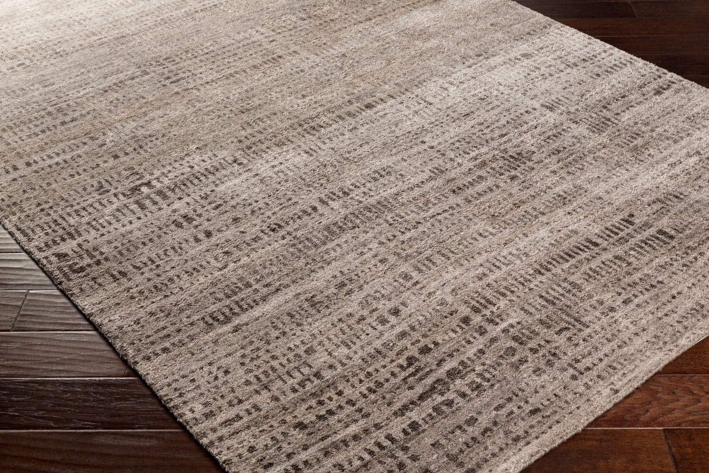 Ludlow LUD-2000 2' x 3' Handmade Faux Silk Accent Rug