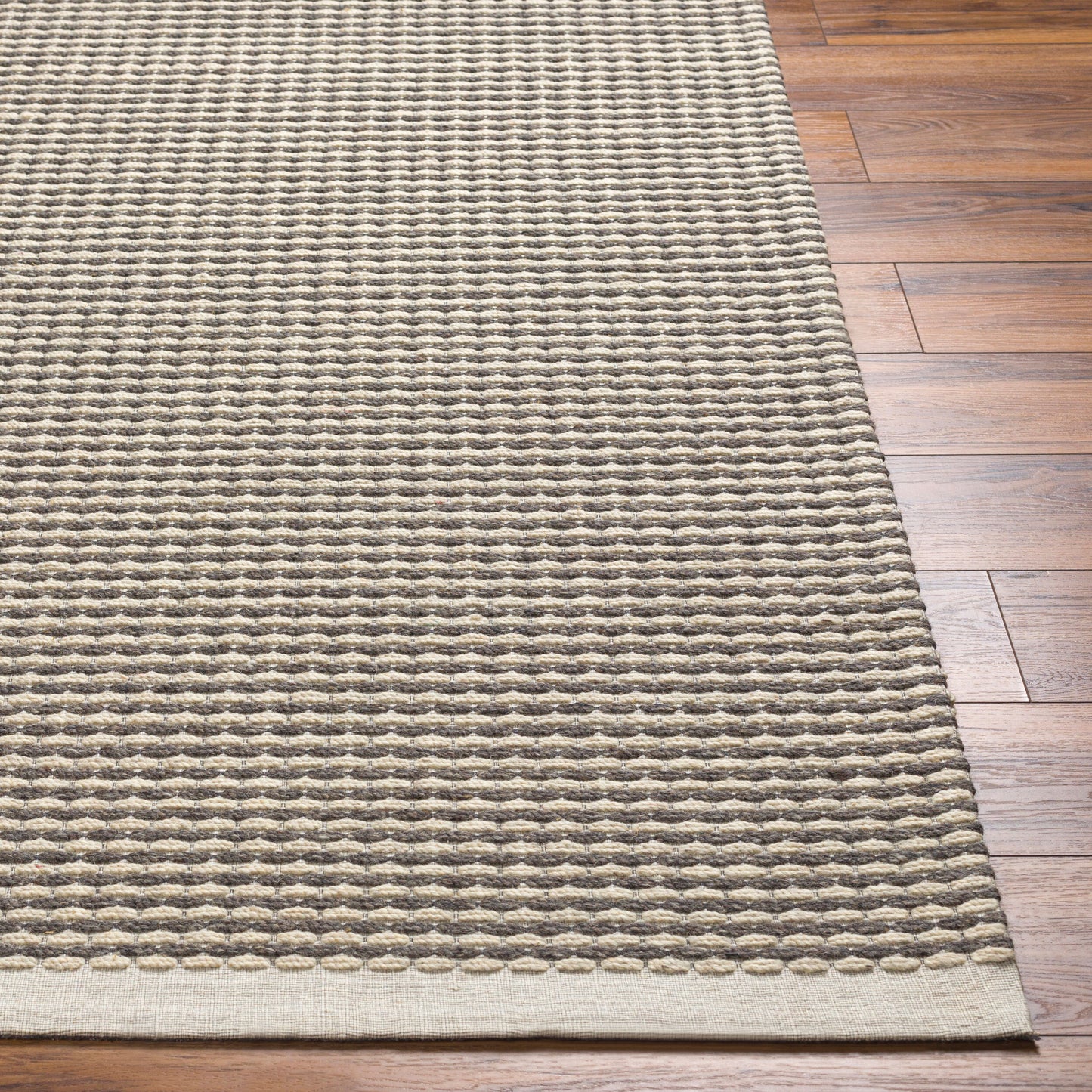 Lumi LUM-2302 5' x 7' Handmade Wool Area Rug