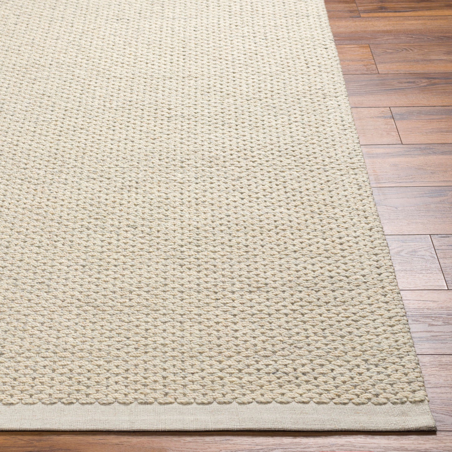 Lumi LUM-2303 2' x 3' Handmade Wool Accent Rug