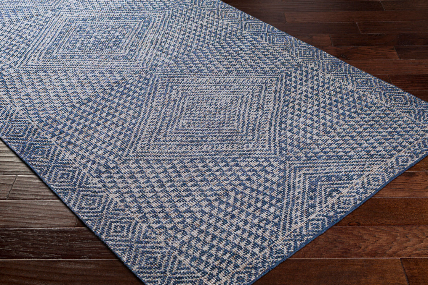 Livorno LVN-2304 2' x 3' Handmade Faux Silk Accent Rug