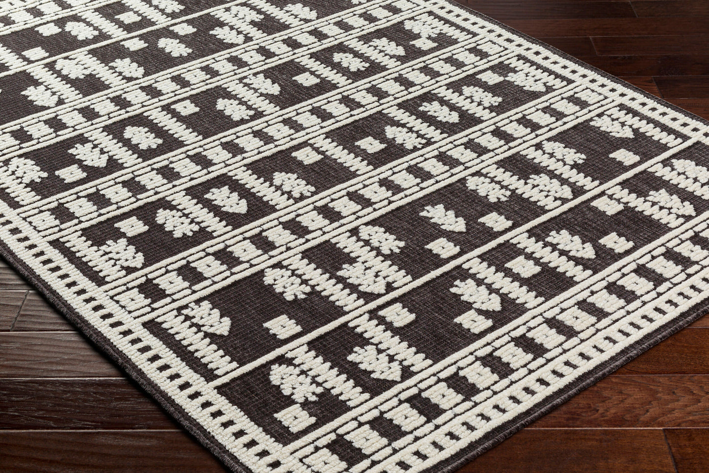 Lyna LYA-2300 5' x 7' Machine Woven Washable Area Rug