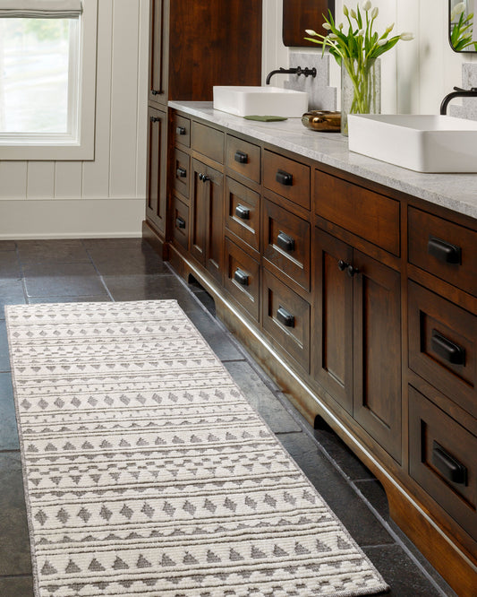 Lyna LYA-2305 3' x 5' Machine Woven Washable Accent Rug