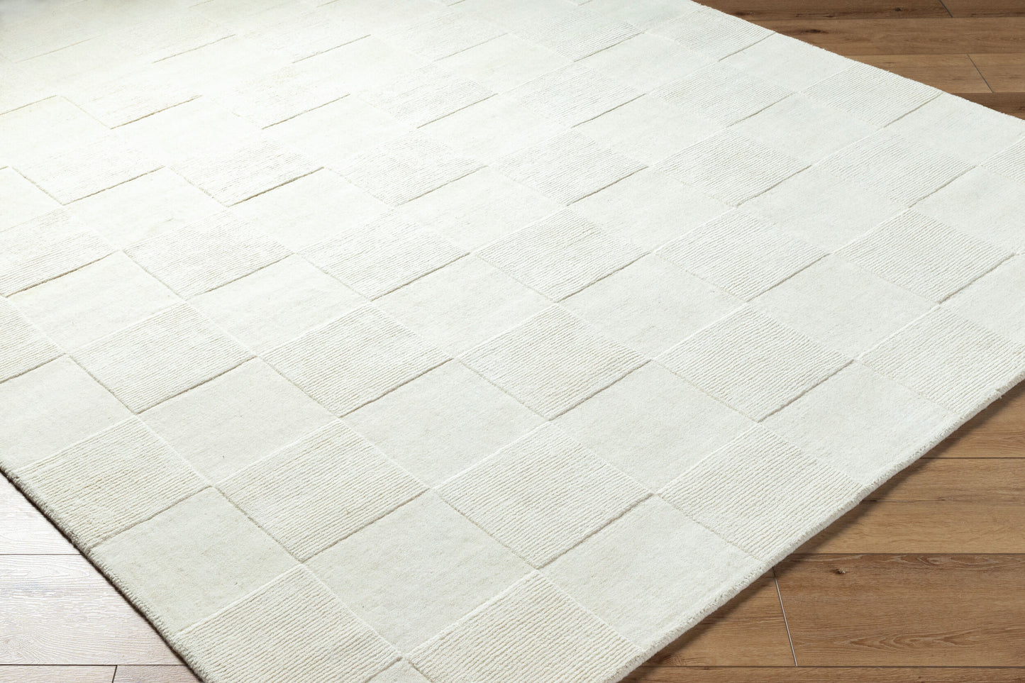 Mystique M-5473 5' x 7' Handmade Wool Area Rug