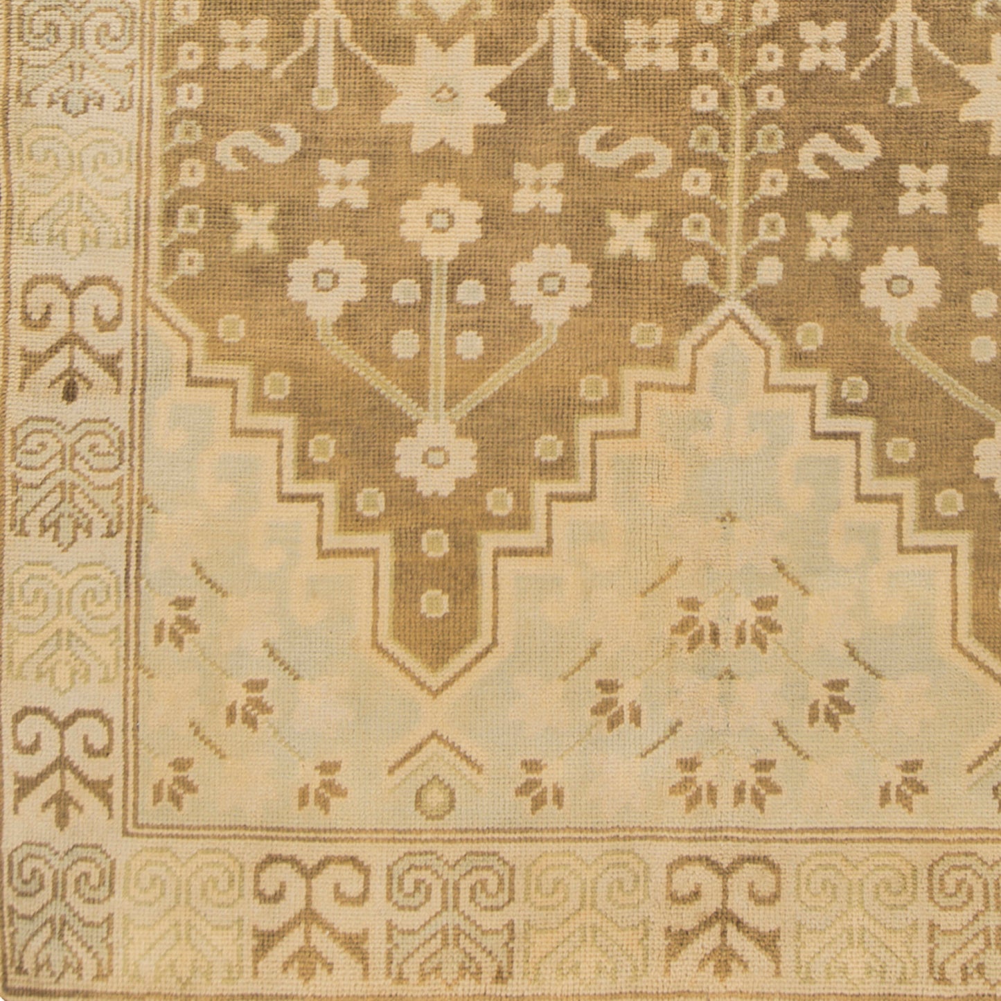 Maiden MAI-7000 2' x 3' Handmade Wool Accent Rug