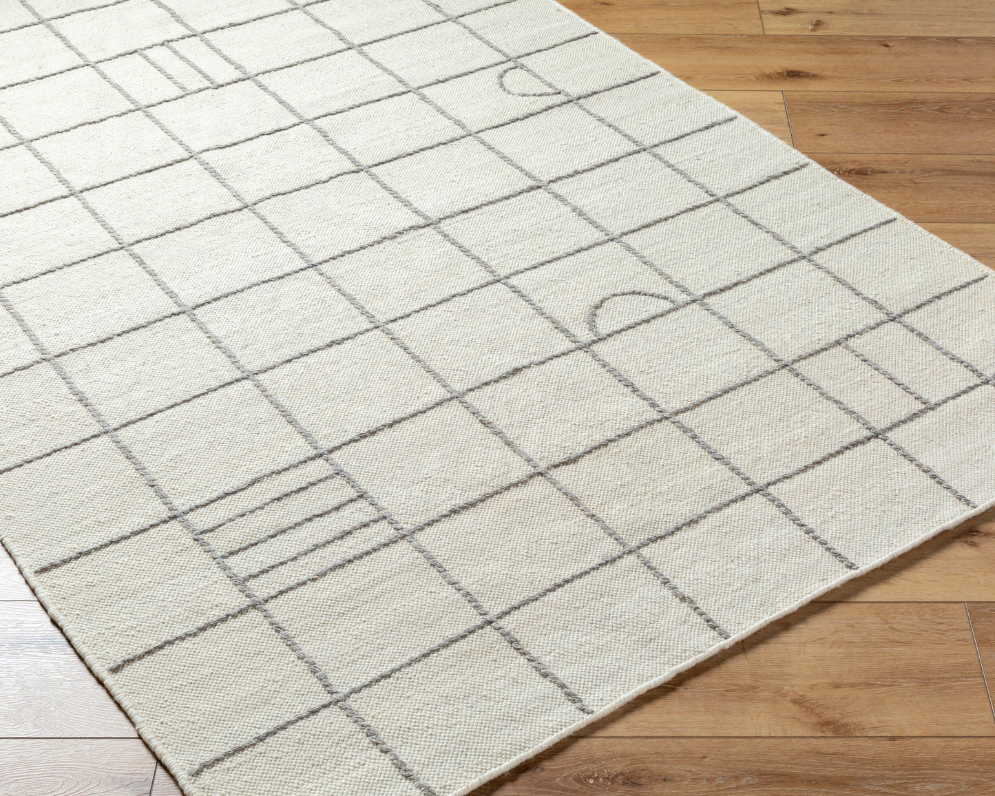 Marcela MCL-2305 2' x 3' Handmade Wool Accent Rug